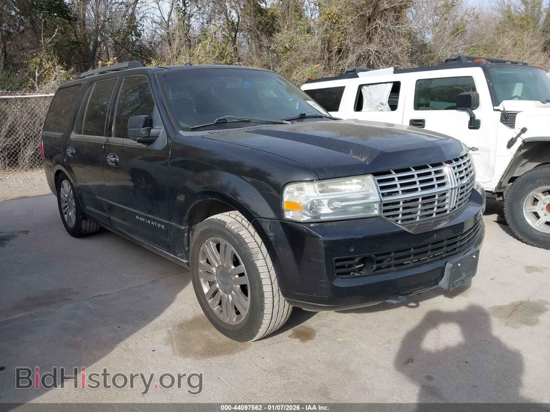 Photo 5LMJJ2H54BEJ06169 - LINCOLN NAVIGATOR 2011