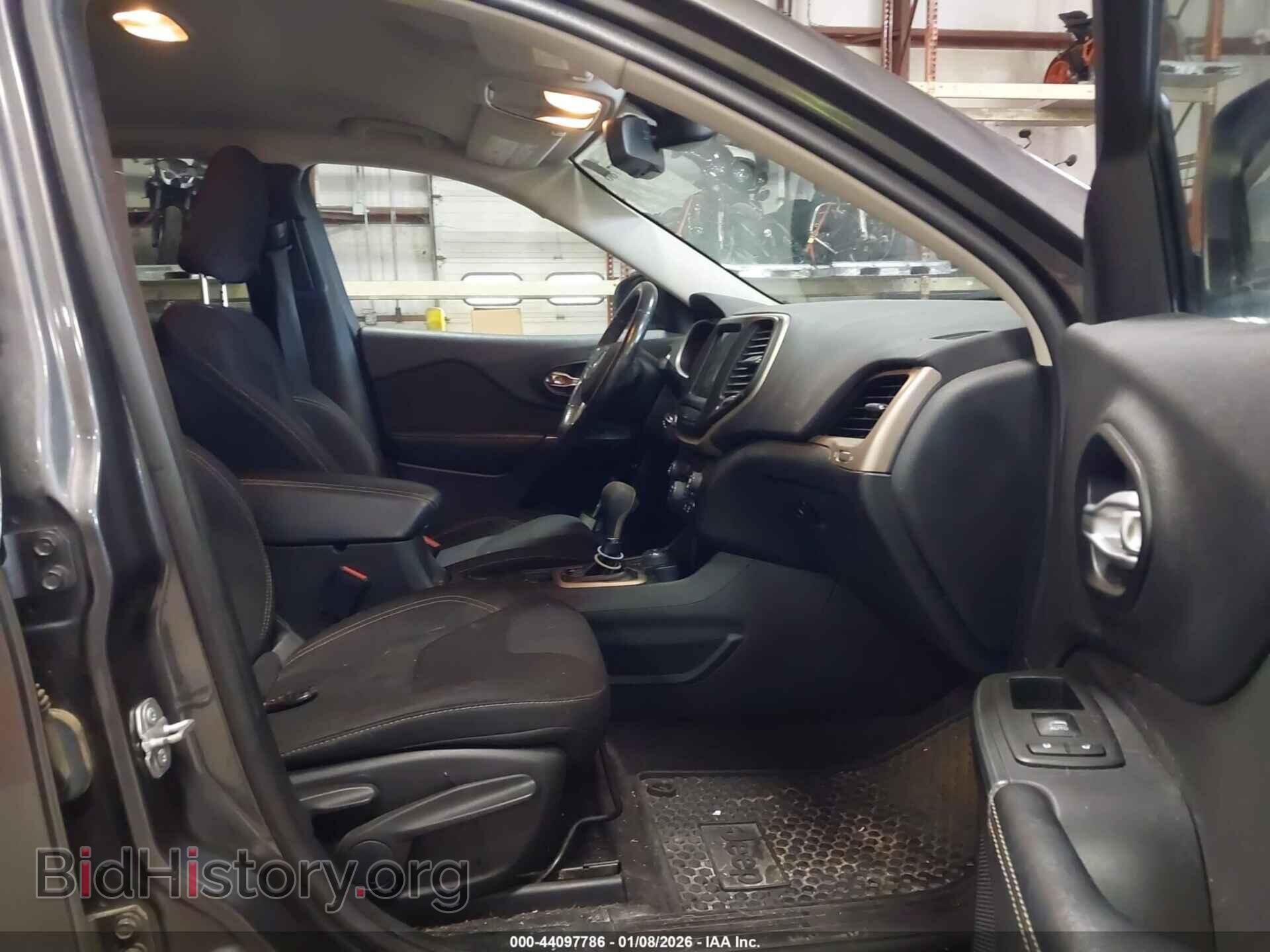 2016 JEEP CHEROKEE - VIN: 1C4PJMCS5GW282899 - Фото 5