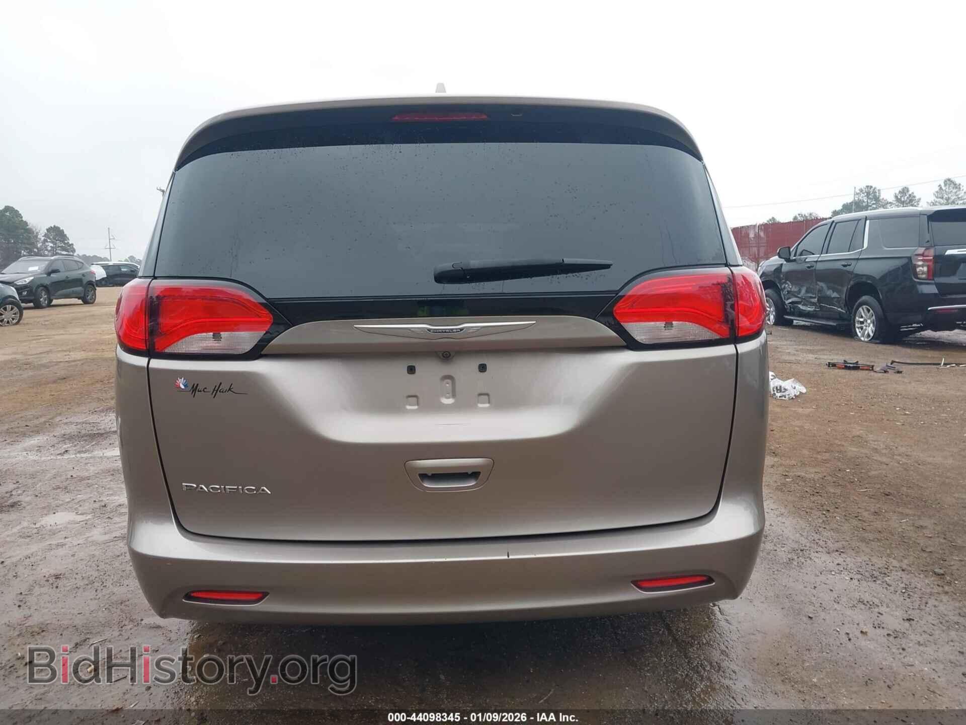 2017 CHRYSLER PACIFICA - VIN: 2C4RC1DGXHR550769 - Фото 16