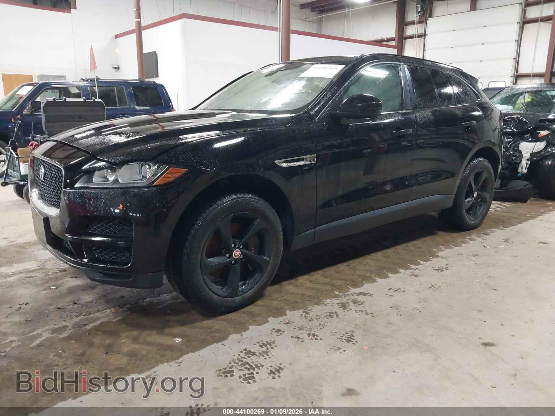 2017 JAGUAR F-PACE - VIN: SADCJ2BV4HA067287 - Фото 2