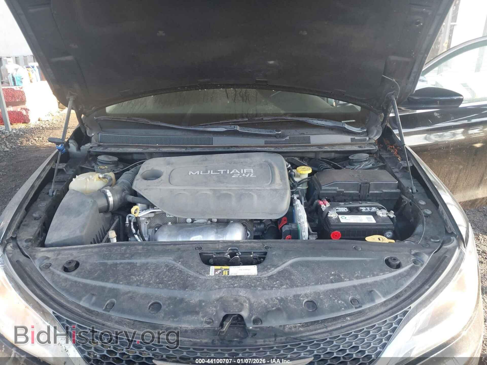 2015 CHRYSLER 200 - VIN: 1C3CCCAB9FN680793 - Фото 10