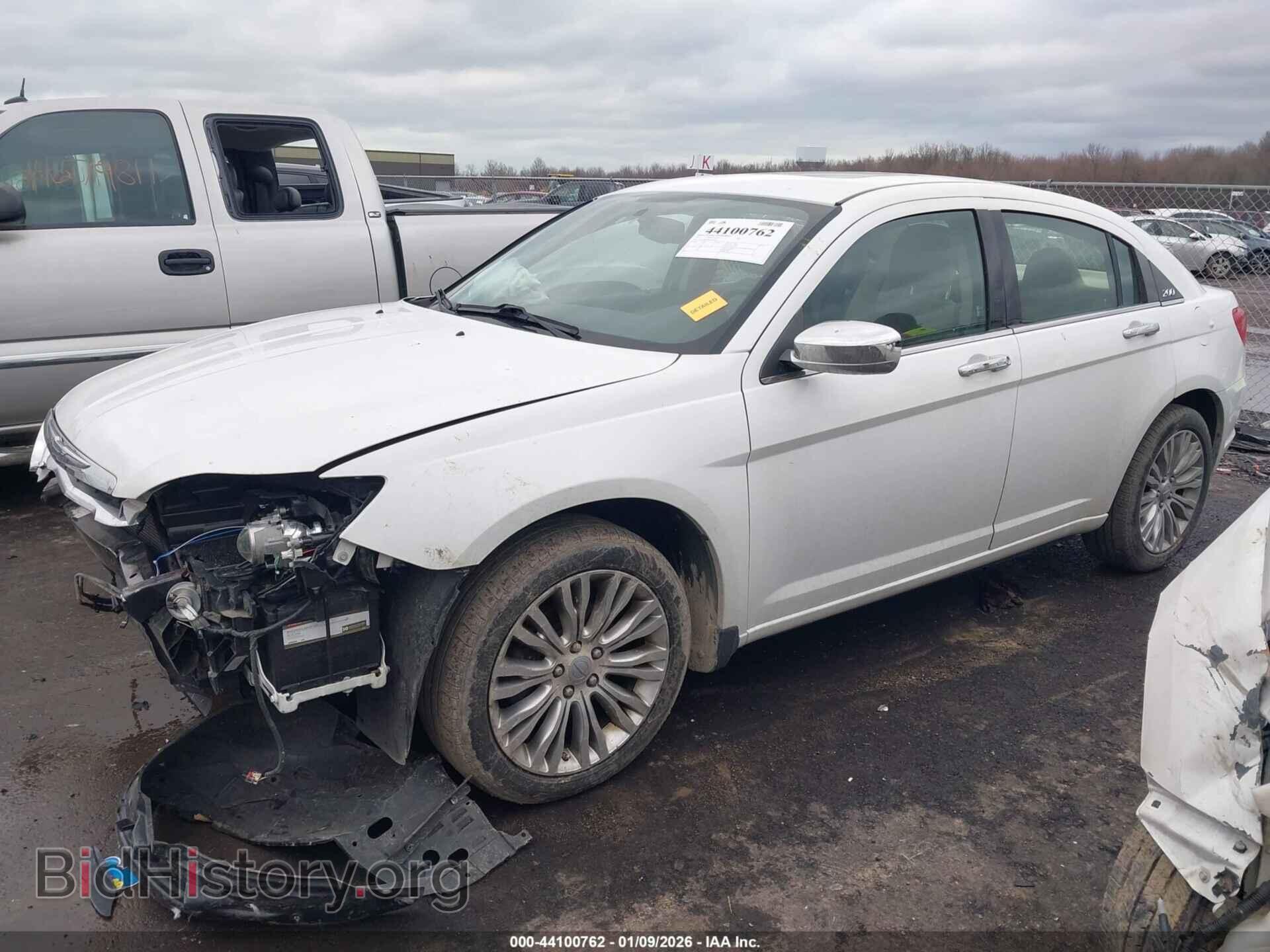 2012 CHRYSLER 200 - VIN: 1C3CCBCG8CN254110 - Фото 2