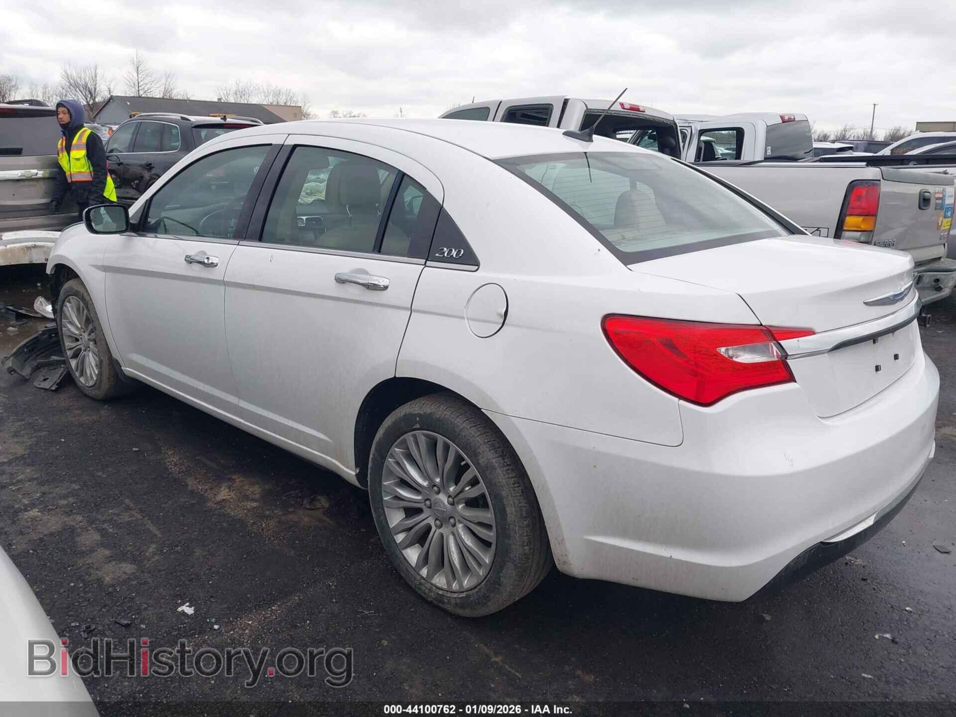2012 CHRYSLER 200 - VIN: 1C3CCBCG8CN254110 - Фото 3