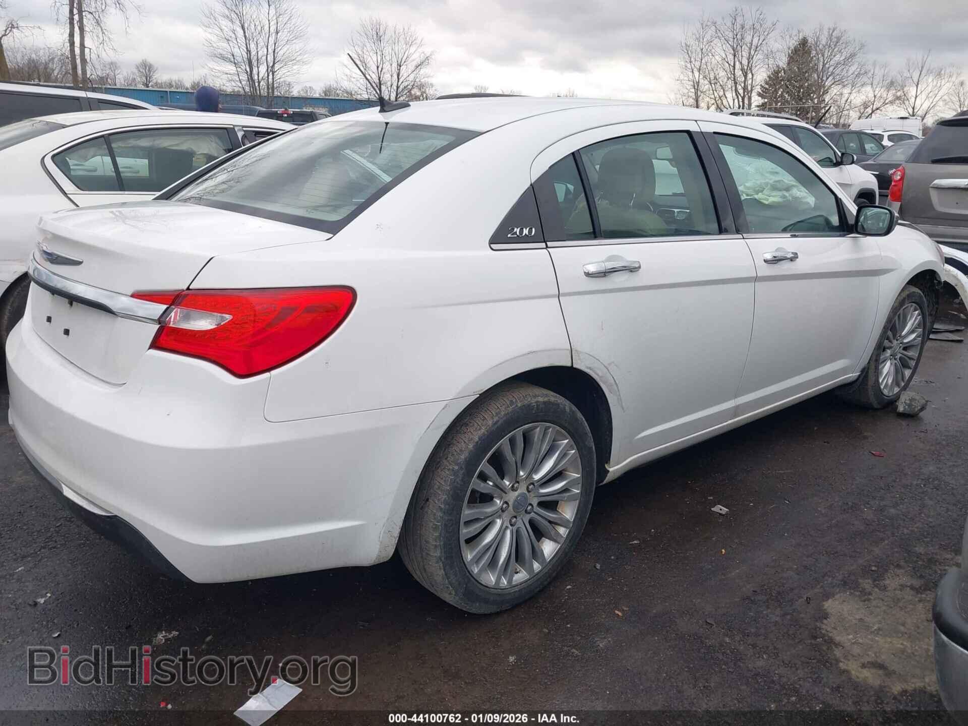 2012 CHRYSLER 200 - VIN: 1C3CCBCG8CN254110 - Фото 4