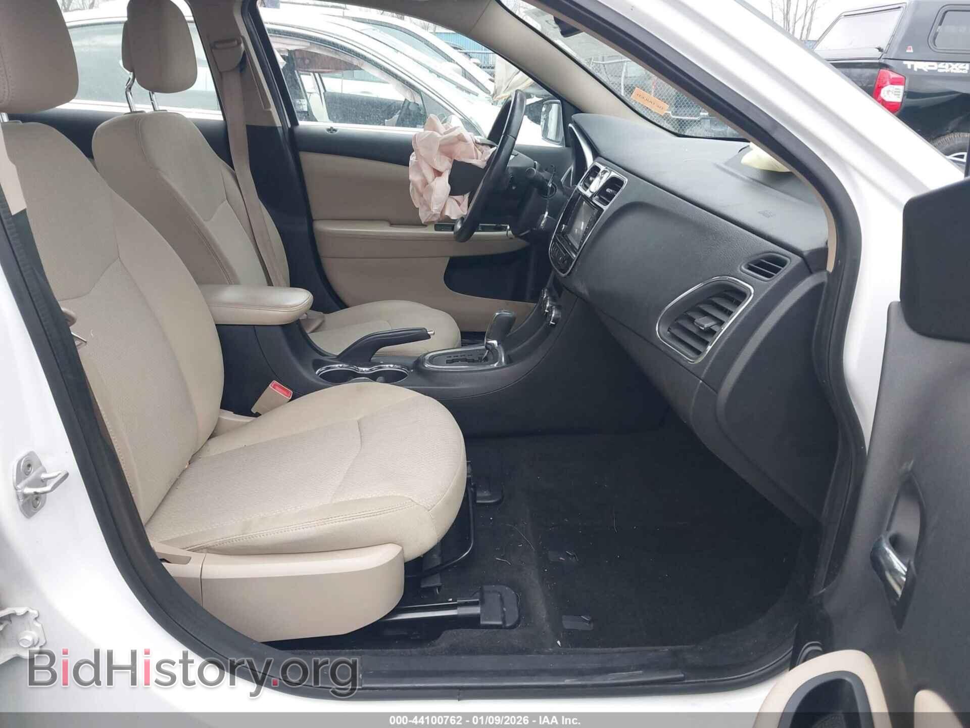 2012 CHRYSLER 200 - VIN: 1C3CCBCG8CN254110 - Фото 5