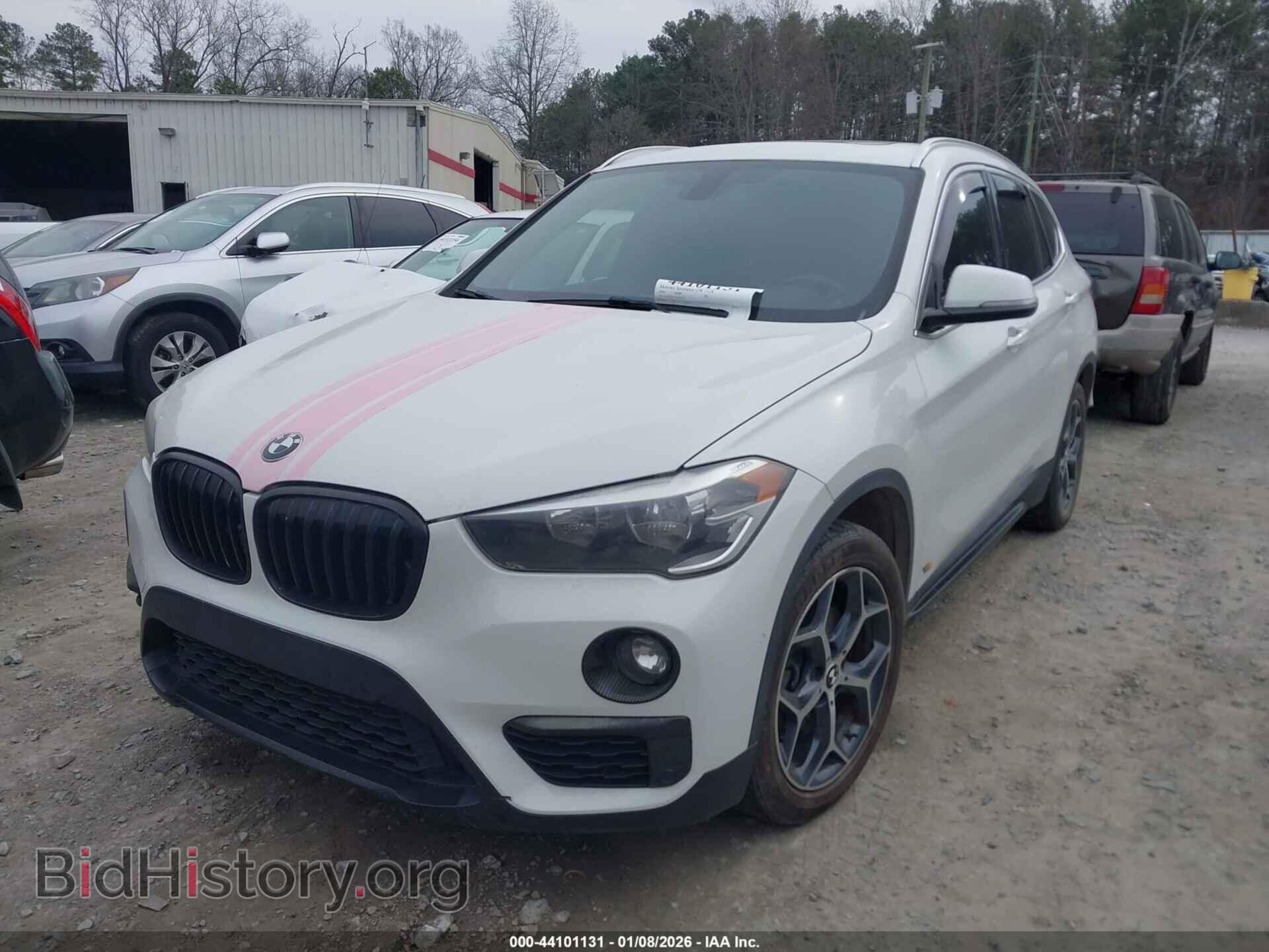 2016 BMW X1 - VIN: WBXHT3C33G5E51721 - Фото 2