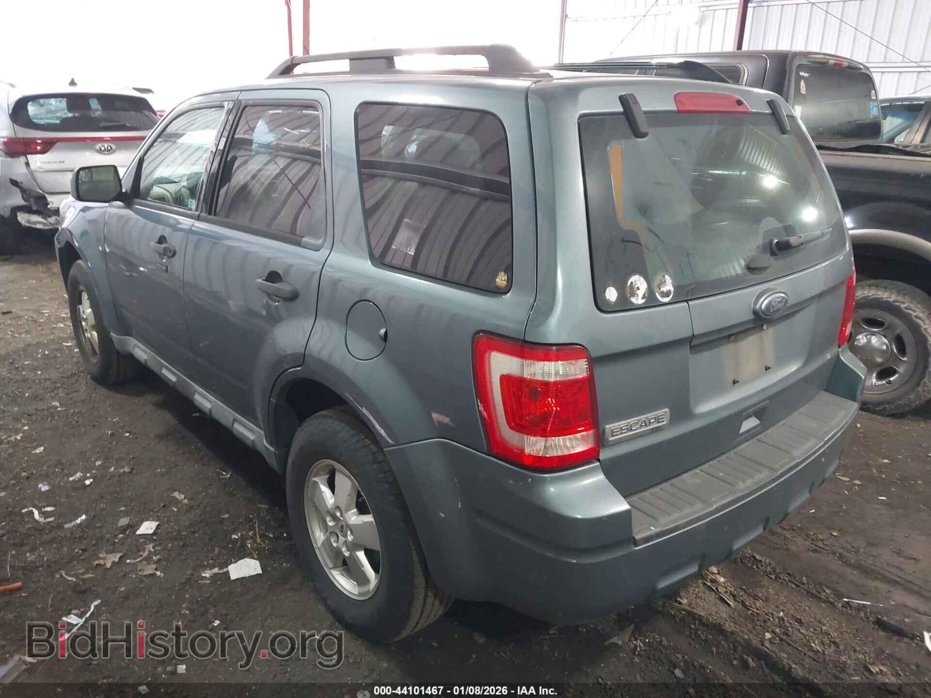 2011 FORD ESCAPE - VIN: 1FMCU0D72BKA42164 - Фото 3