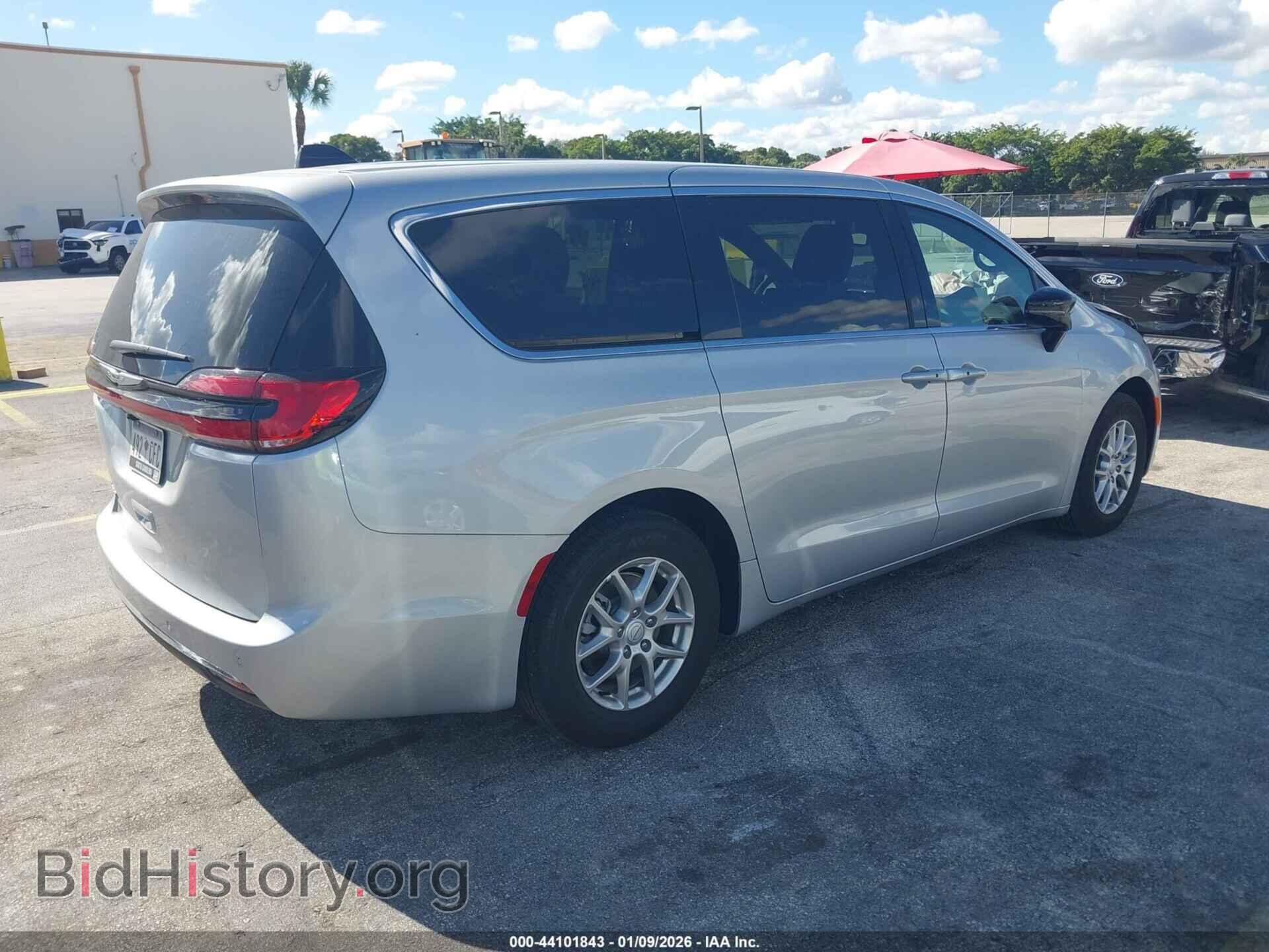 2026 CHRYSLER PACIFICA - VIN: 2C4RC1BG7TR186080 - Photo 4