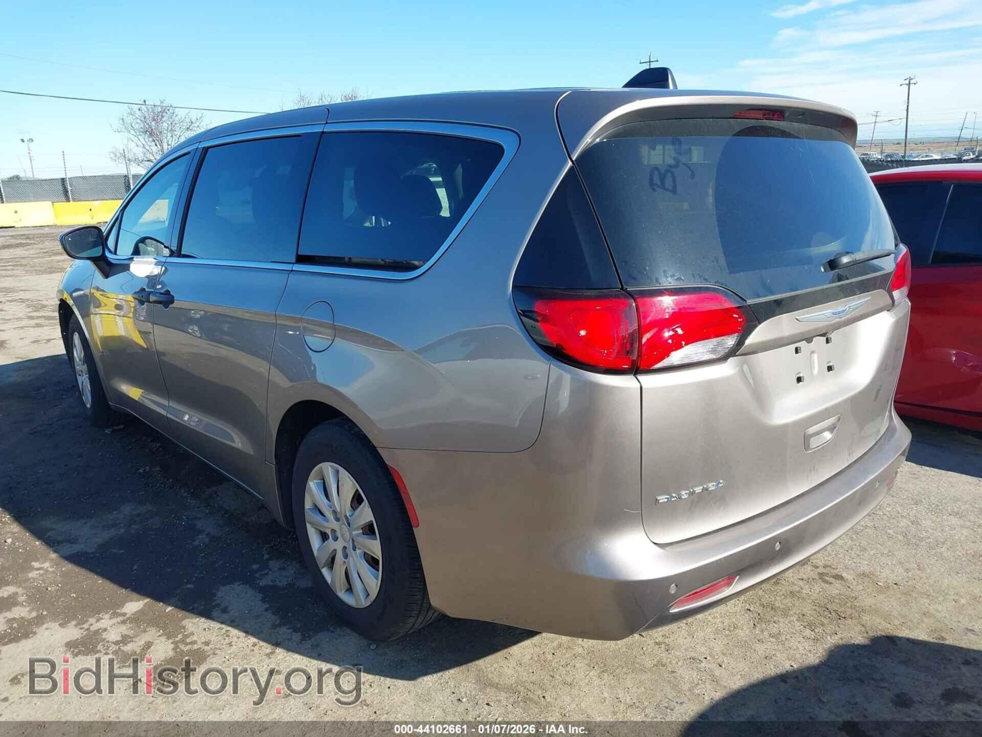 2018 CHRYSLER PACIFICA - VIN: 2C4RC1AG3JR122438 - Фото 3