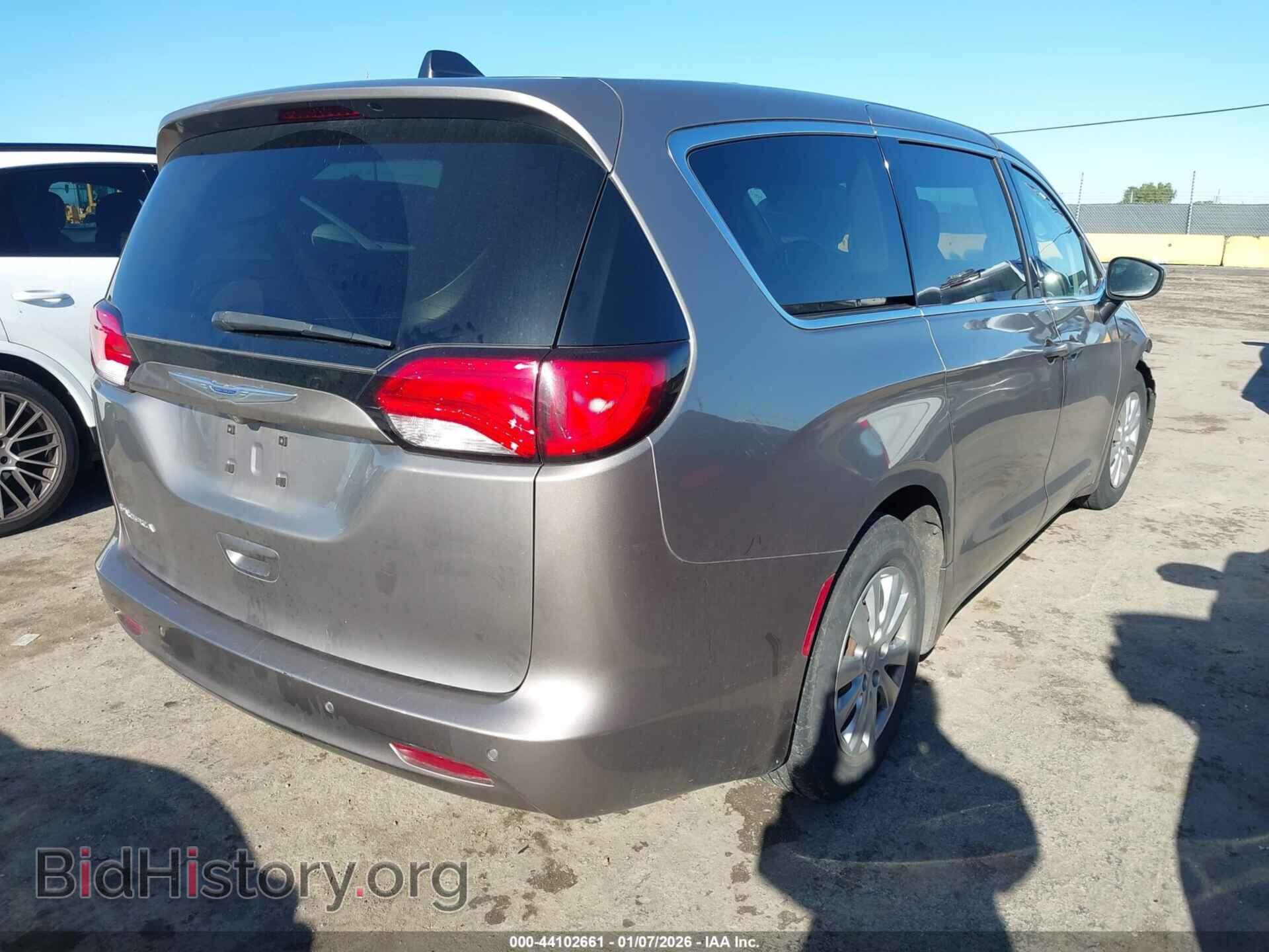 2018 CHRYSLER PACIFICA - VIN: 2C4RC1AG3JR122438 - Фото 4