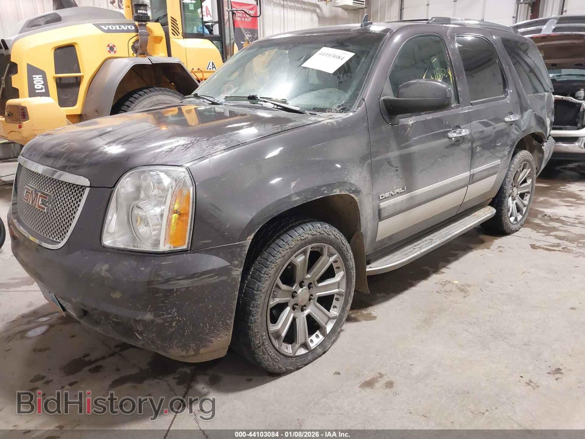 2011 GMC YUKON - VIN: 1GKS2EEF5BR235039 - Фото 2