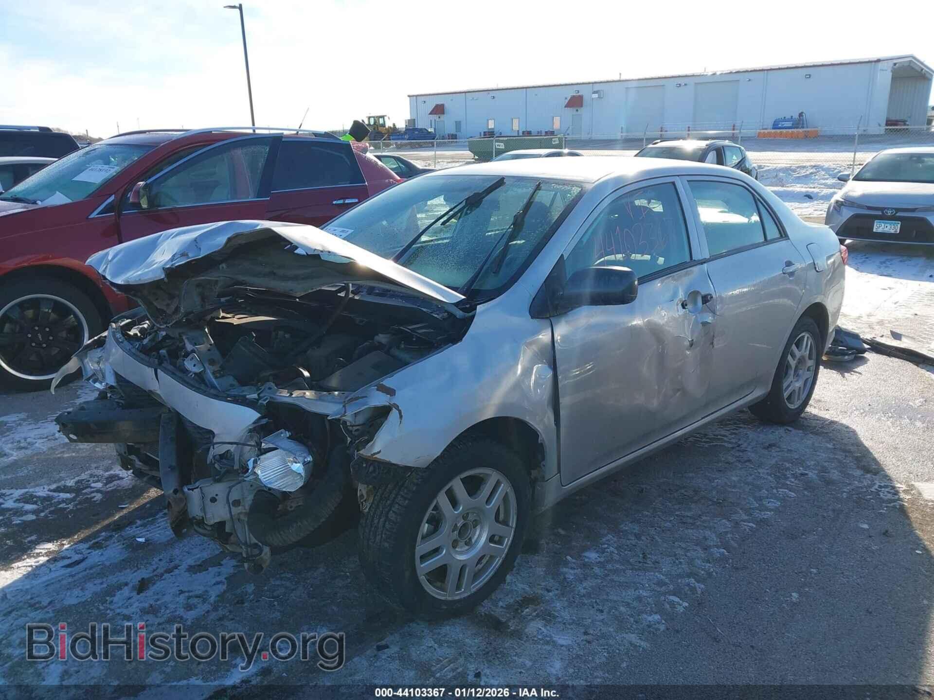 2010 TOYOTA COROLLA - VIN: 2T1BU4EE0AC303697 - Фото 2
