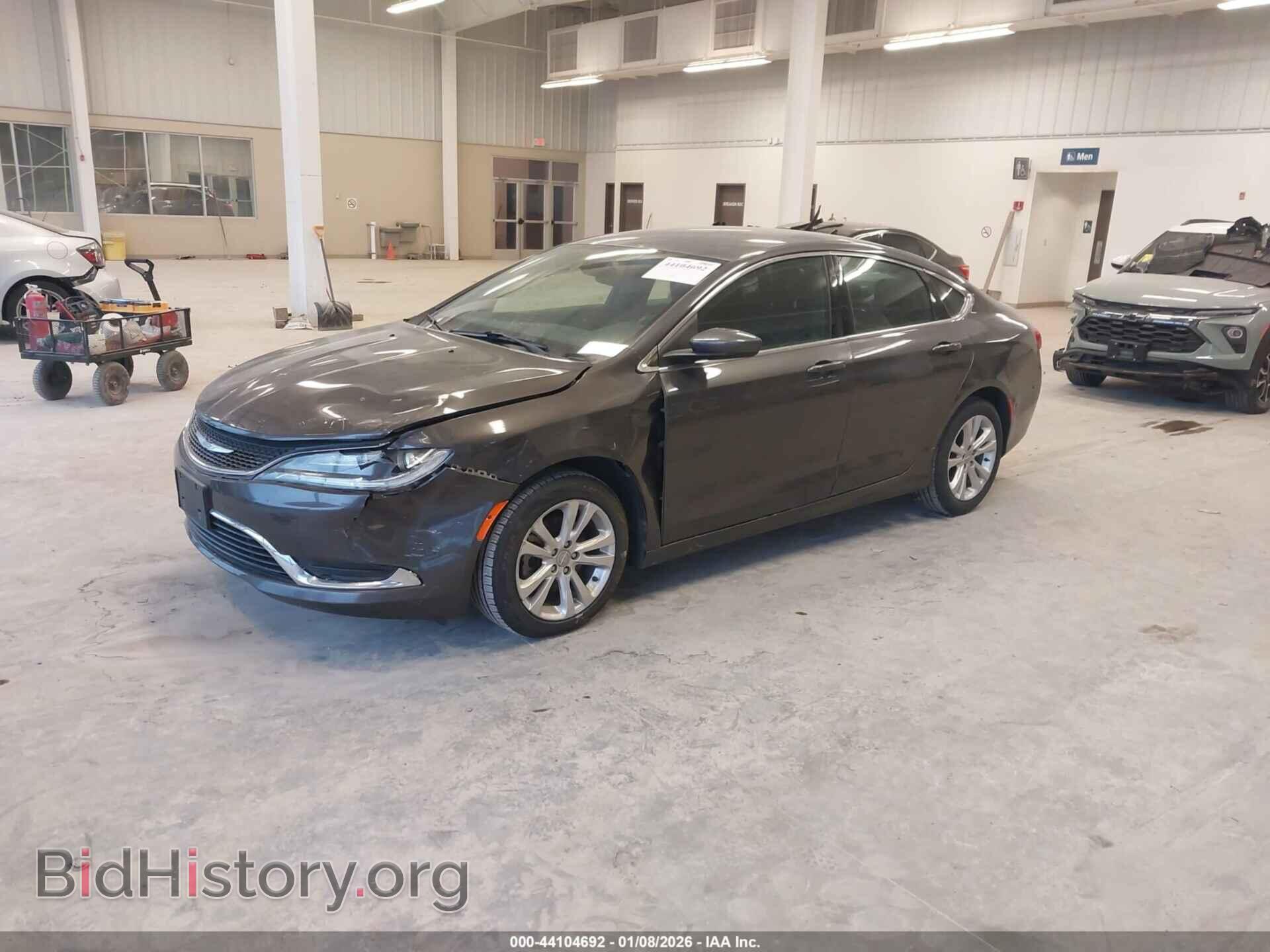 2015 CHRYSLER 200 - VIN: 1C3CCCAB1FN715763 - Фото 2