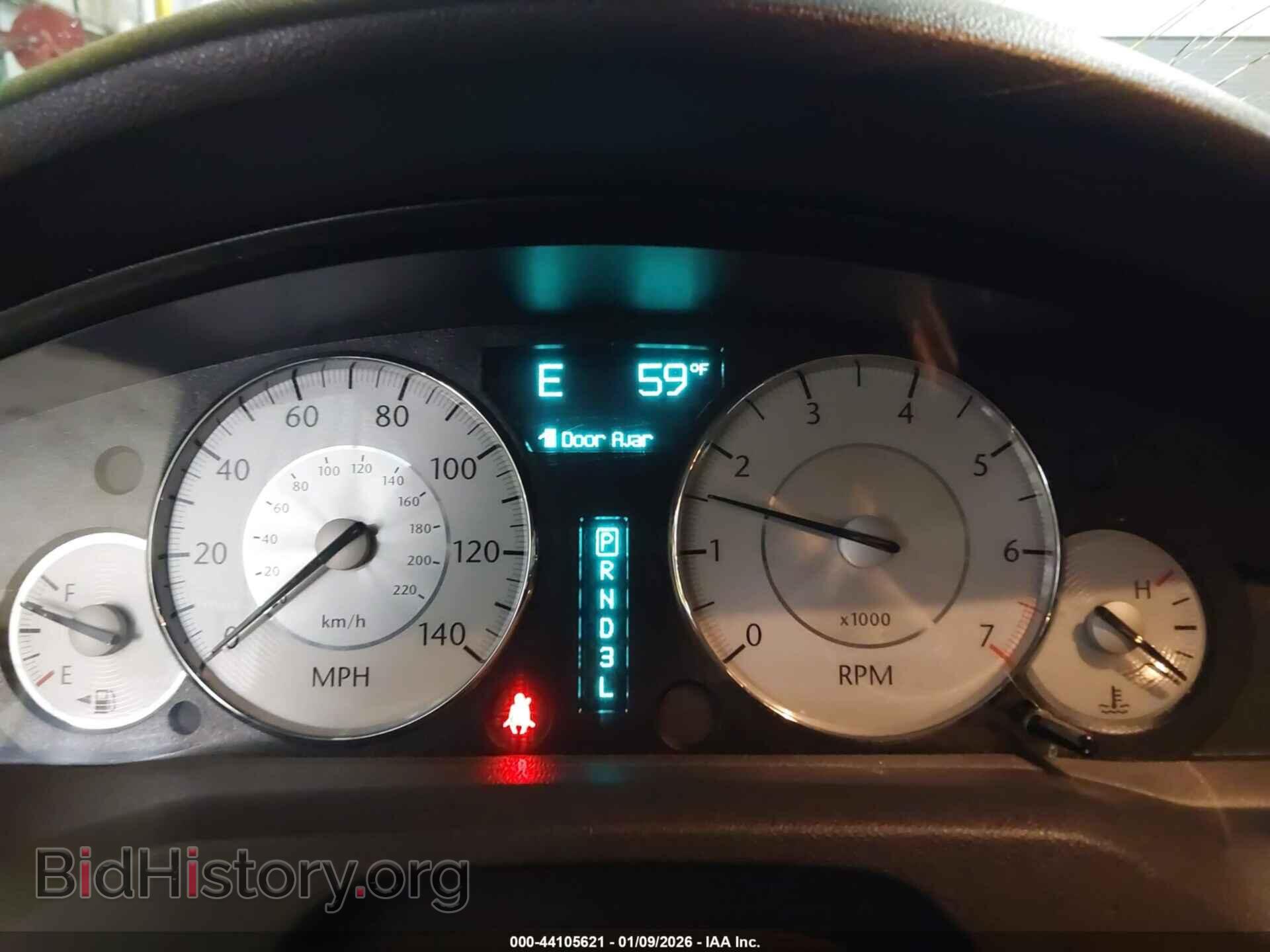 2010 CHRYSLER 300 - VIN: 2C3CA2CV4AH279712 - Фото 7