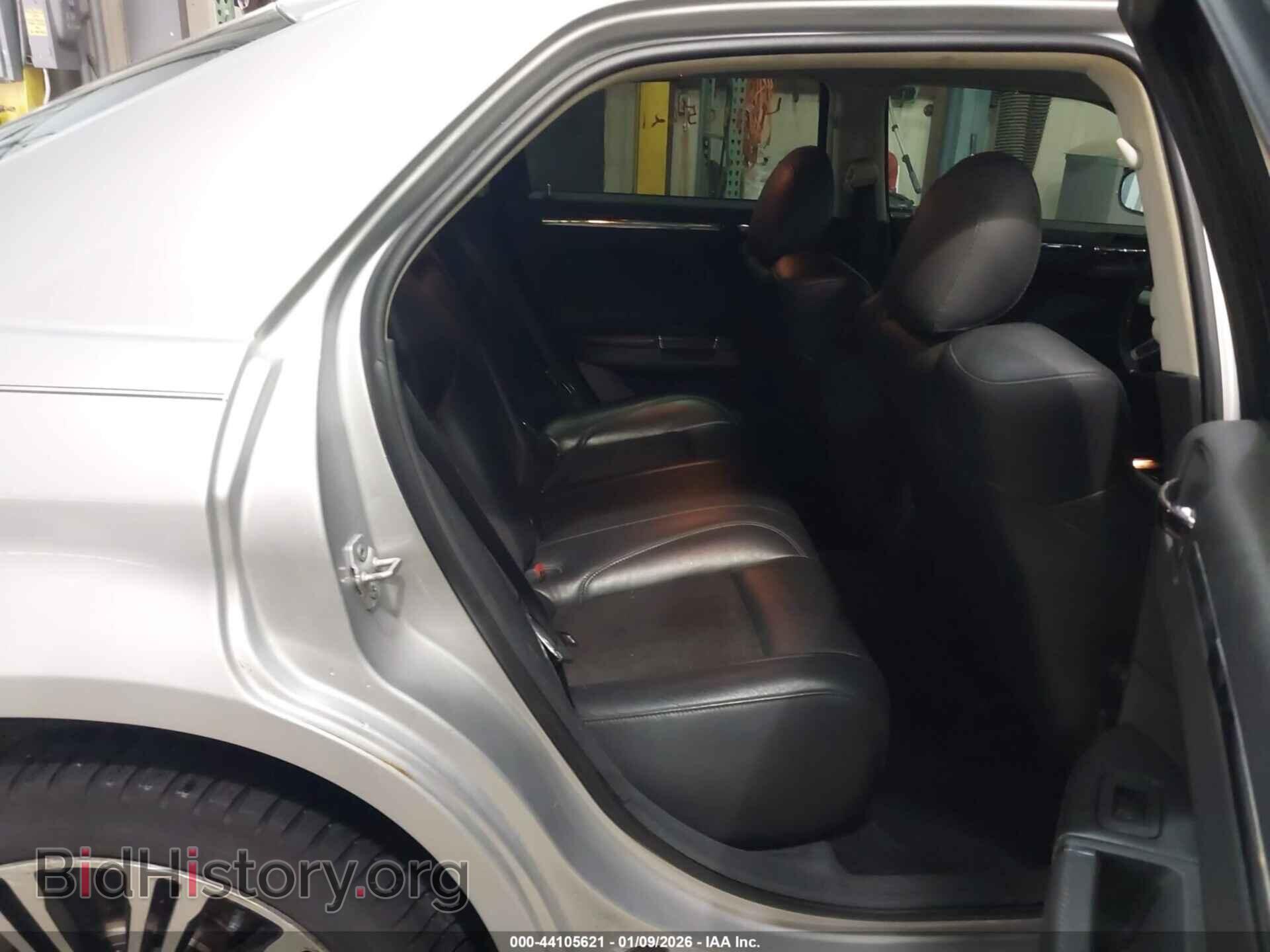 2010 CHRYSLER 300 - VIN: 2C3CA2CV4AH279712 - Фото 8