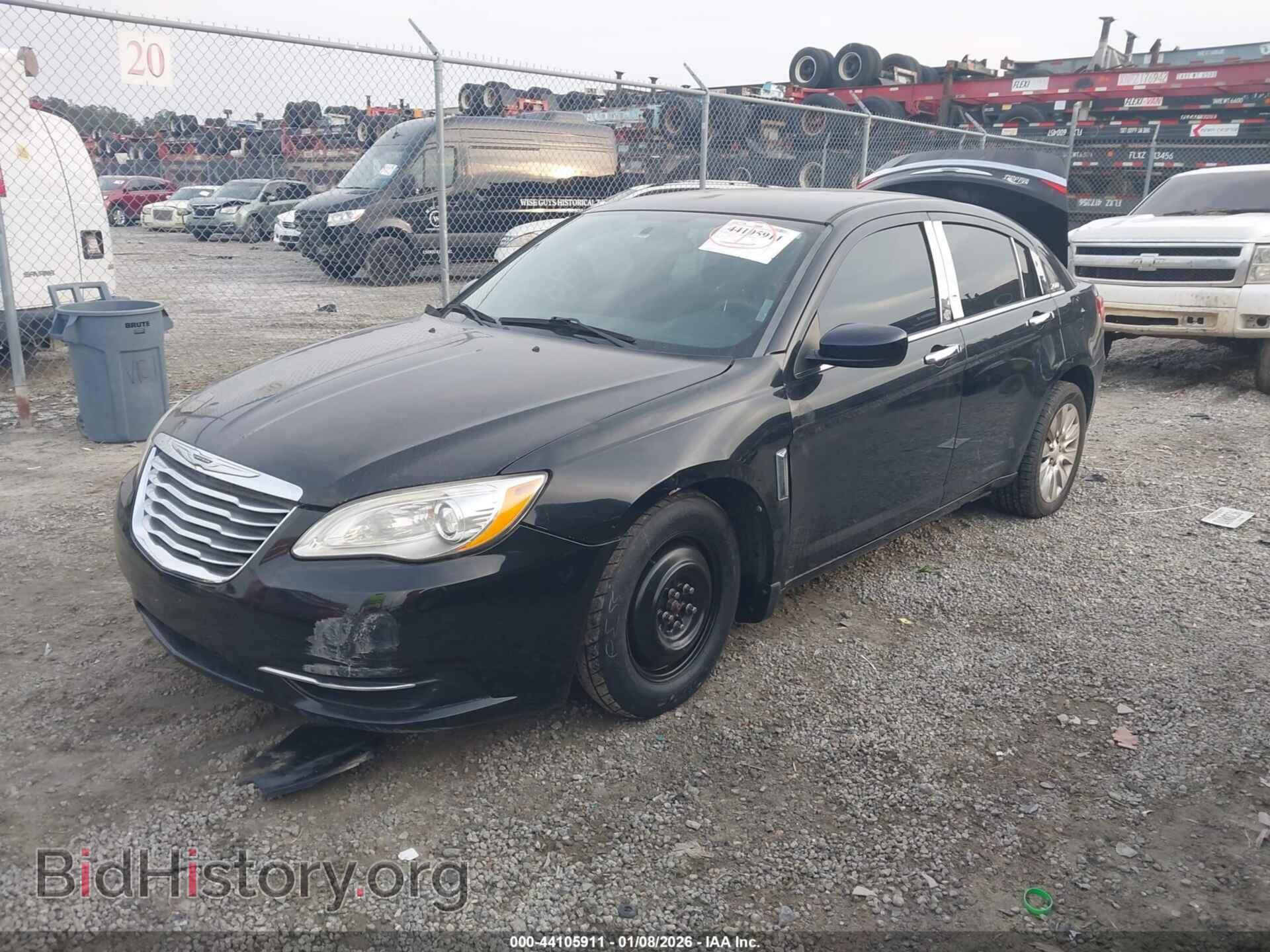 2012 CHRYSLER 200 - VIN: 1C3CCBAB3CN204495 - Photo 2