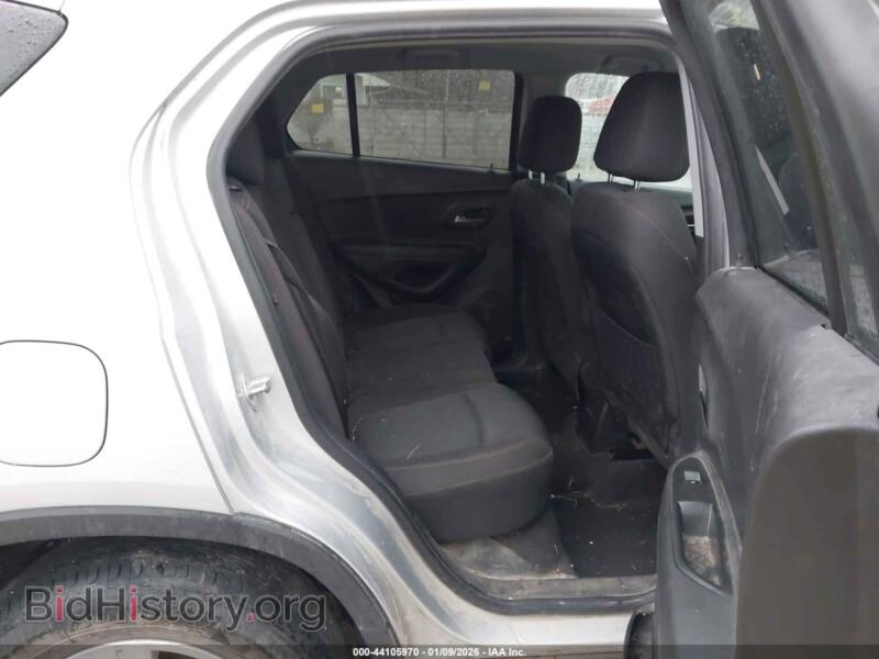 2017 Chevrolet TRAX (VIN 3GNCJPSB2HL131647) — photo 8 of 18