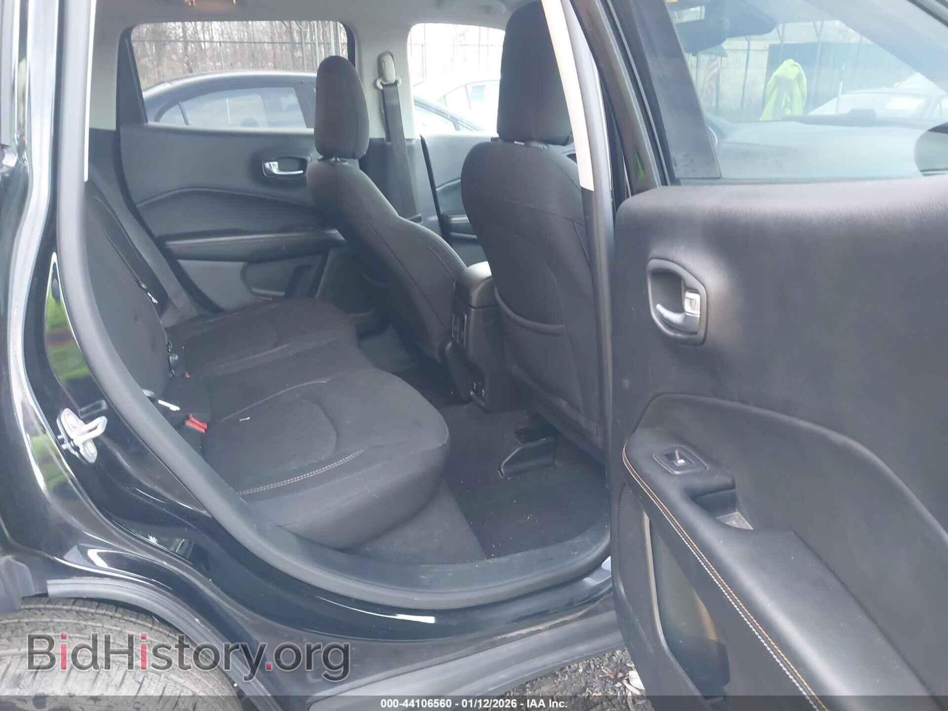 2018 JEEP COMPASS - VIN: 3C4NJDAB5JT103865 - Фото 8