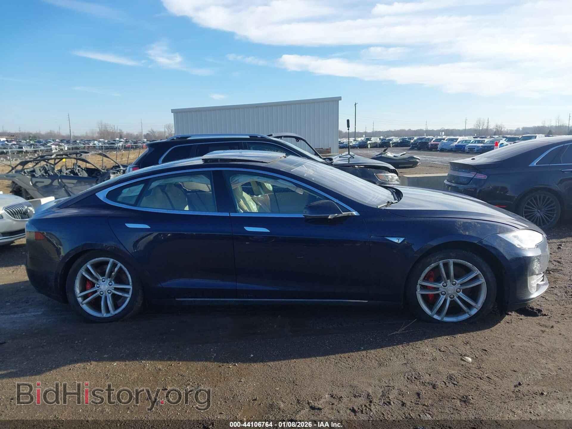 2014 TESLA MODEL S - VIN: 5YJSA1H11EFP50282 - Фото 13