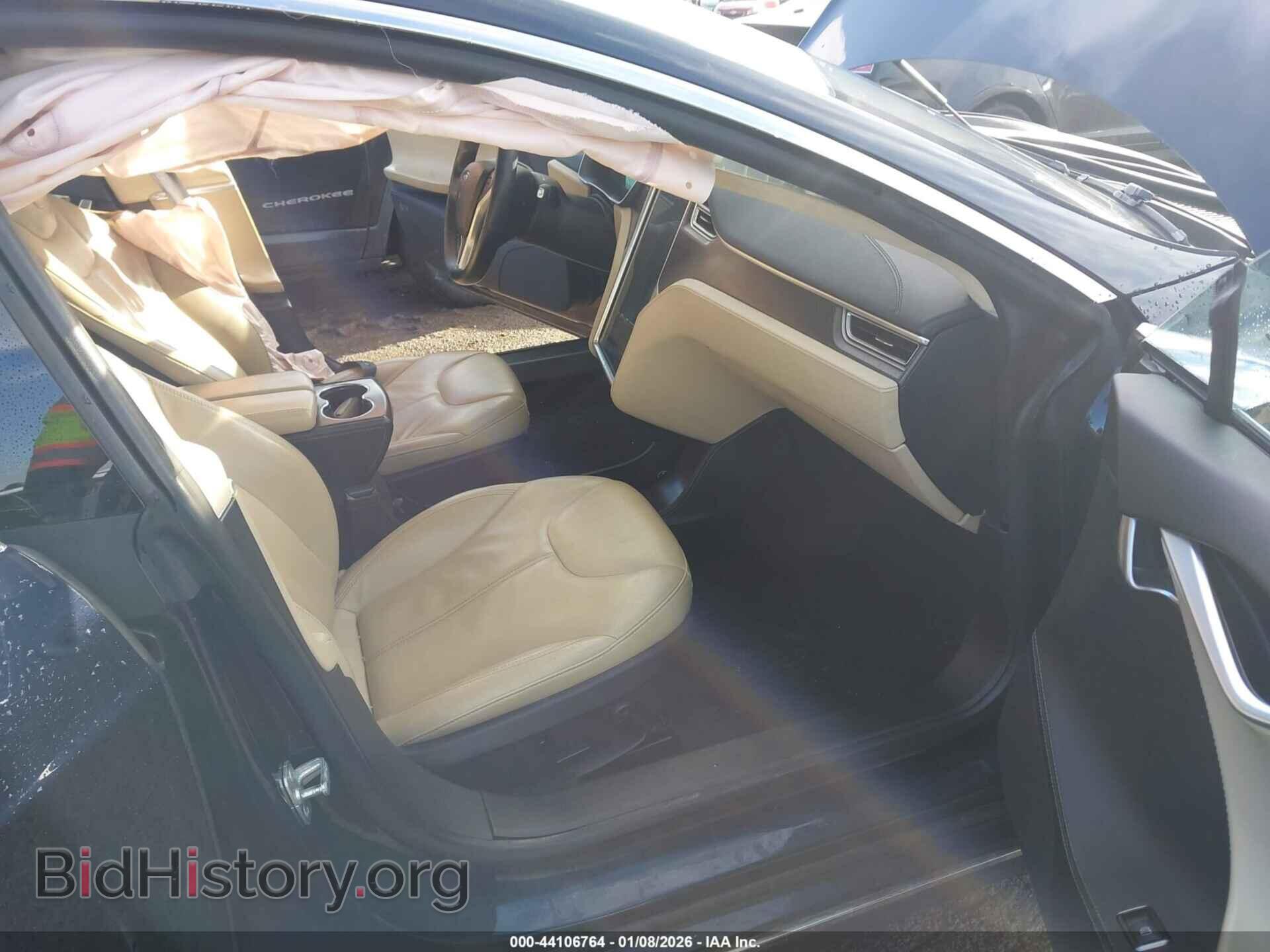 2014 TESLA MODEL S - VIN: 5YJSA1H11EFP50282 - Фото 5
