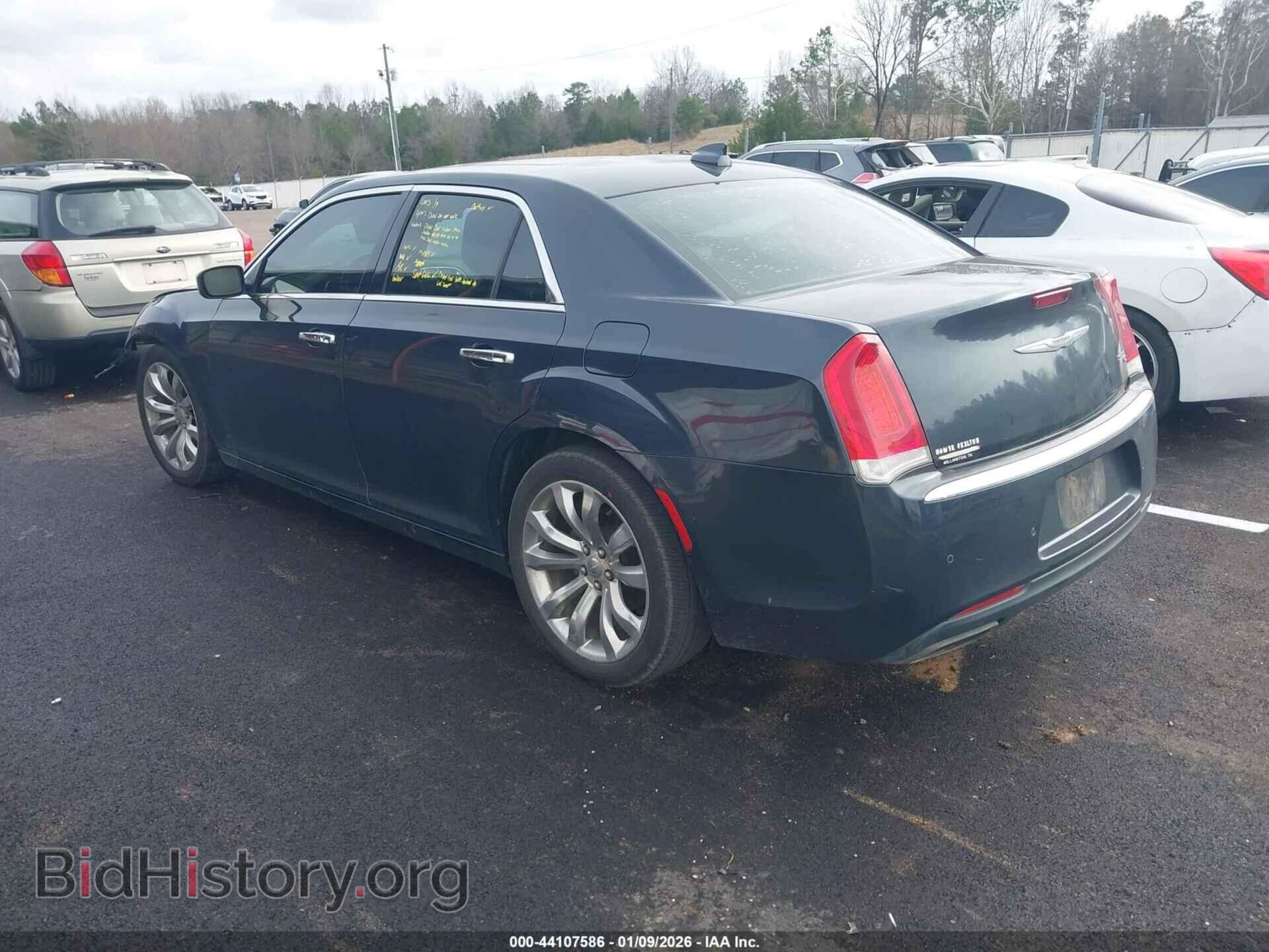 2017 CHRYSLER 300C - VIN: 2C3CCAEG2HH590990 - Фото 3