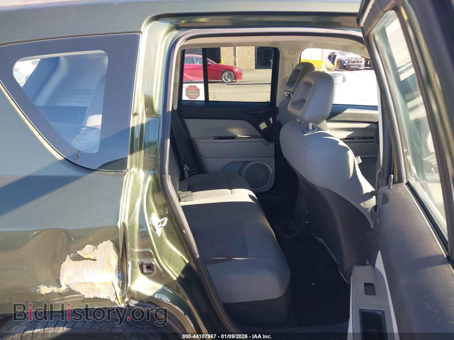 2007 JEEP COMPASS - VIN: 1J8FF47W87D422796 - Фото 8