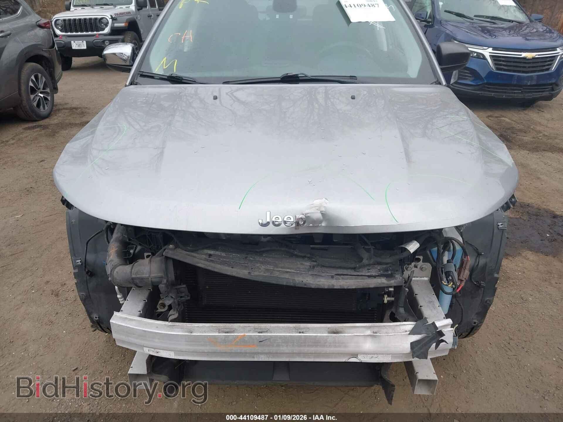 2018 JEEP COMPASS - VIN: 3C4NJDAB9JT284050 - Фото 6