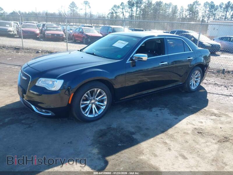 2015 Chrysler 300C (VIN 2C3CCAET3FH860030) — photo 2 of 17
