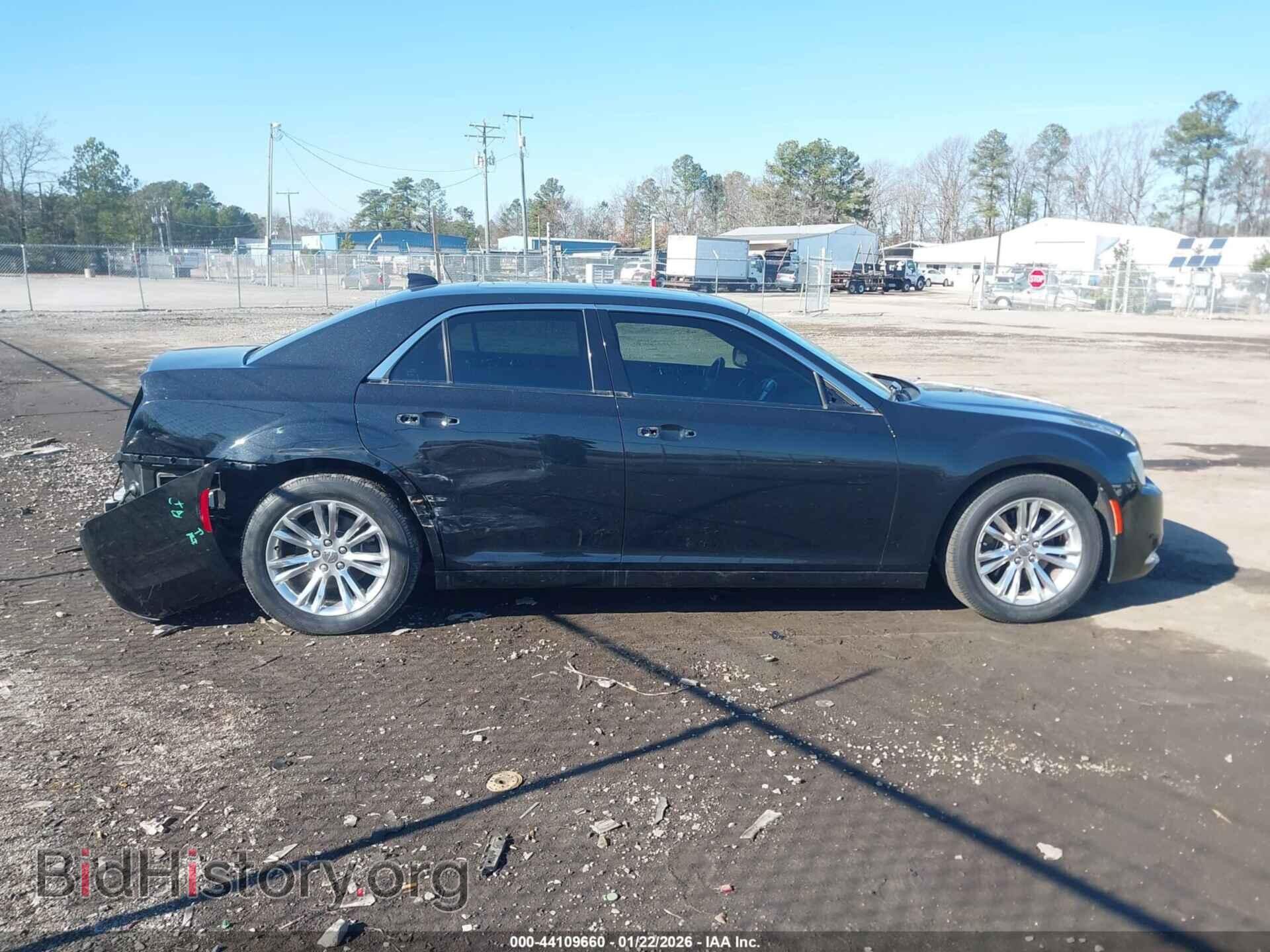 2015 CHRYSLER 300C - VIN: 2C3CCAET3FH860030 - Фото 14