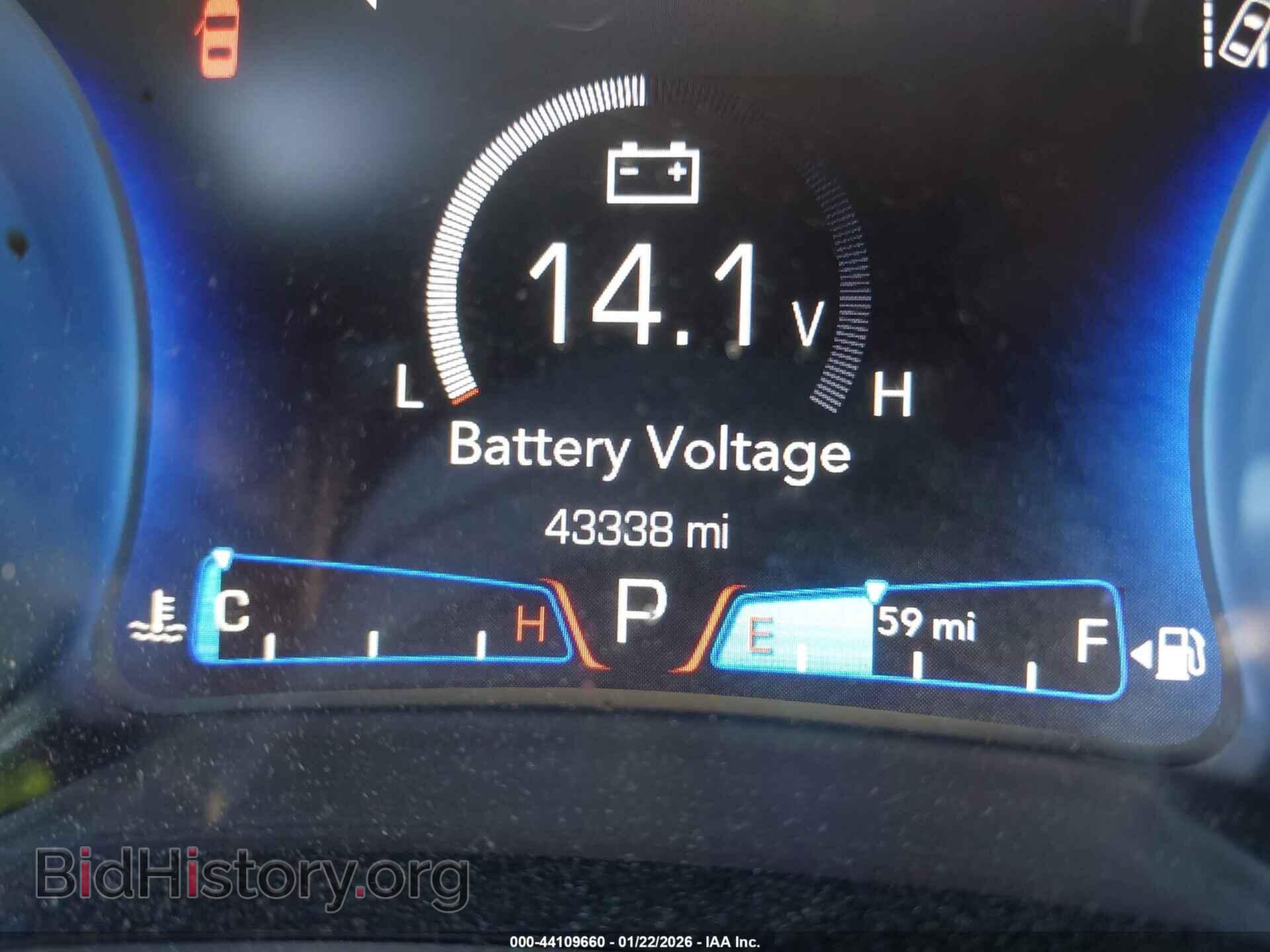 2015 CHRYSLER 300C - VIN: 2C3CCAET3FH860030 - Фото 16