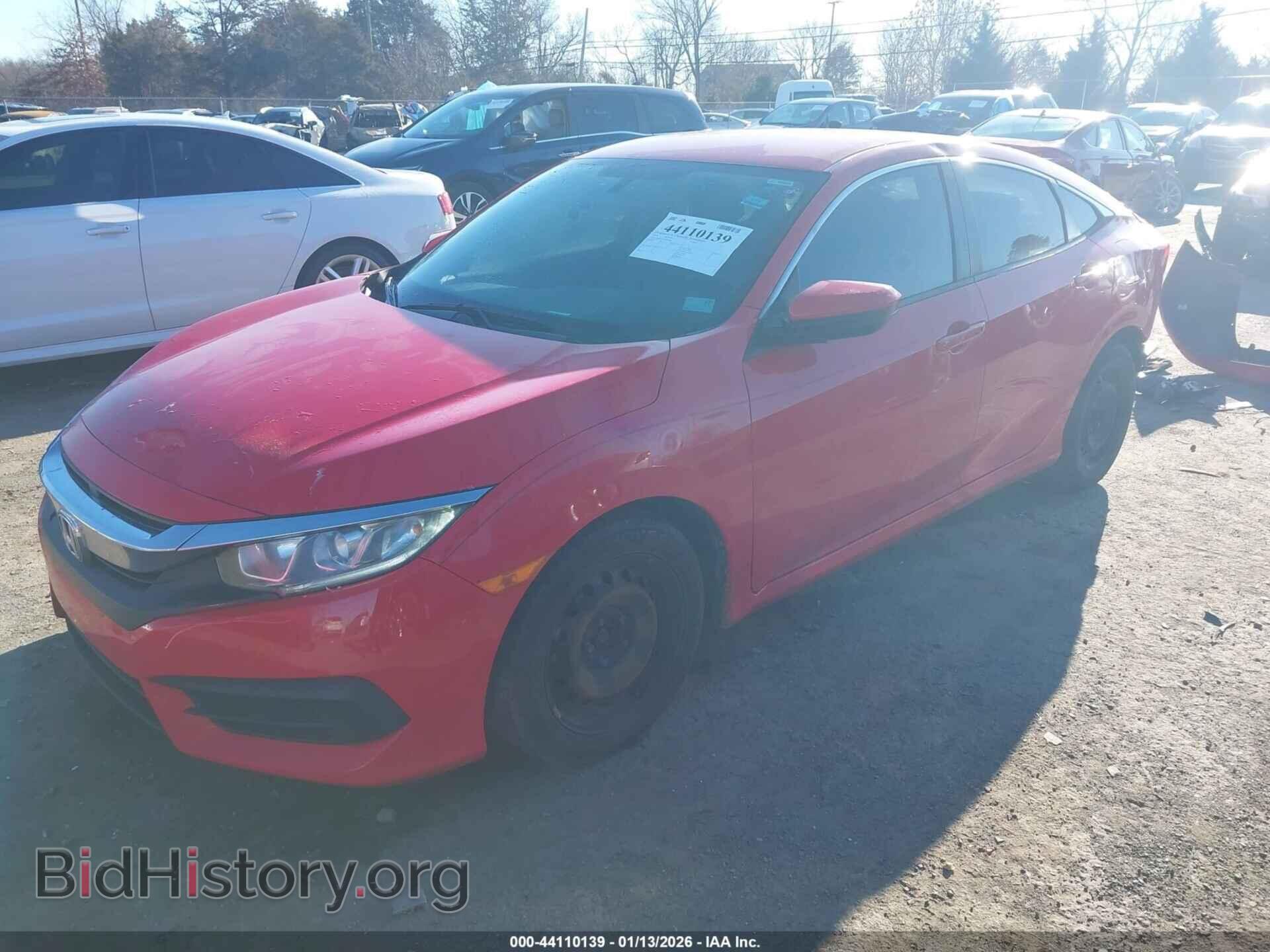 2018 HONDA CIVIC - VIN: 2HGFC2F56JH538460 - Фото 2