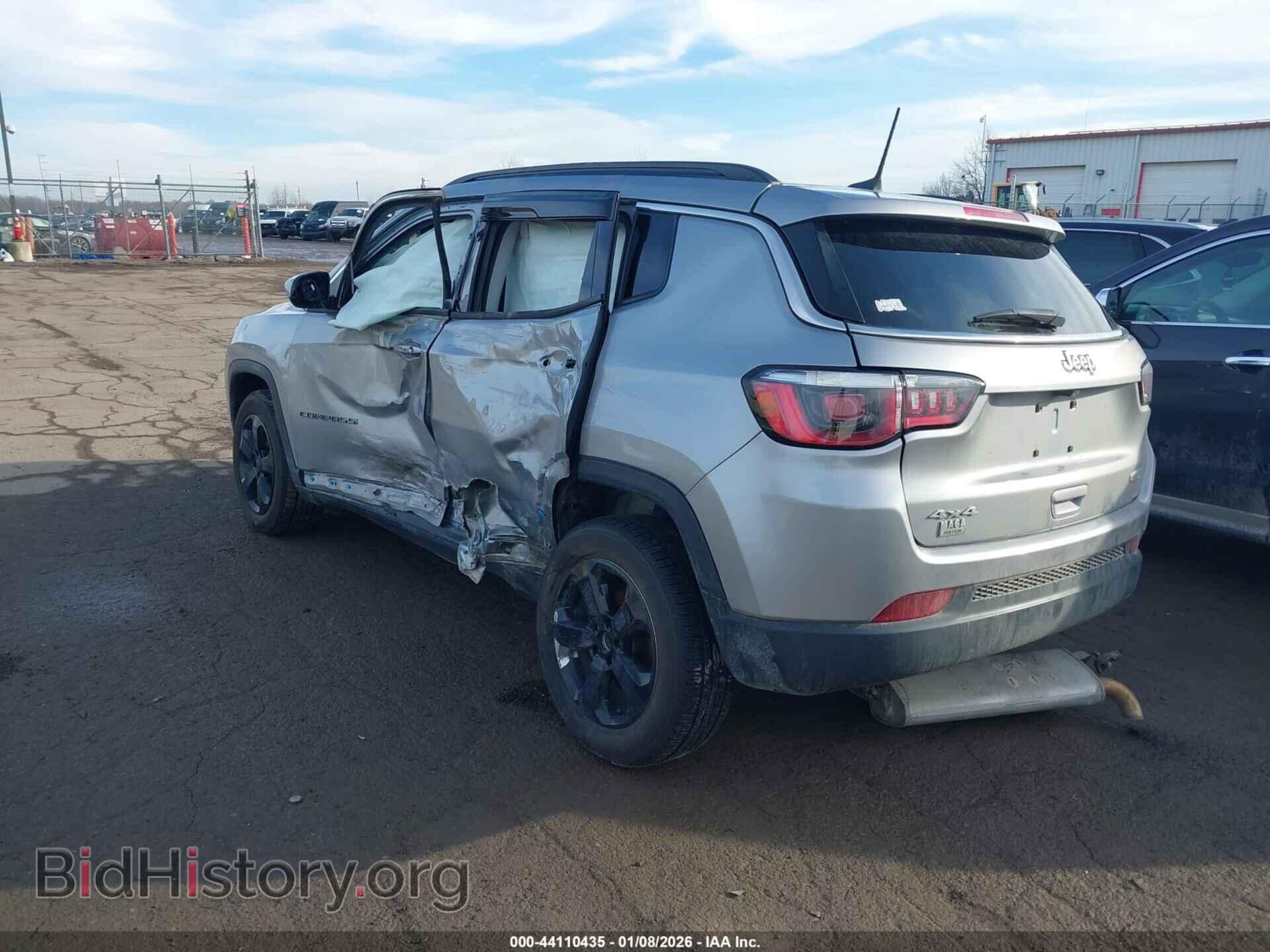 2018 JEEP COMPASS - VIN: 3C4NJDBB2JT349366 - Фото 3