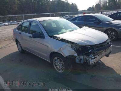 2009 Ford FOCUS SE, серебристый — VIN 1FAHP35N69W119644, IAAI