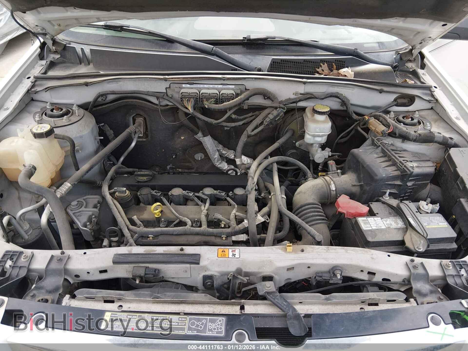 2011 MAZDA TRIBUTE - VIN: 4F2CY0C77BKM04936 - Фото 10