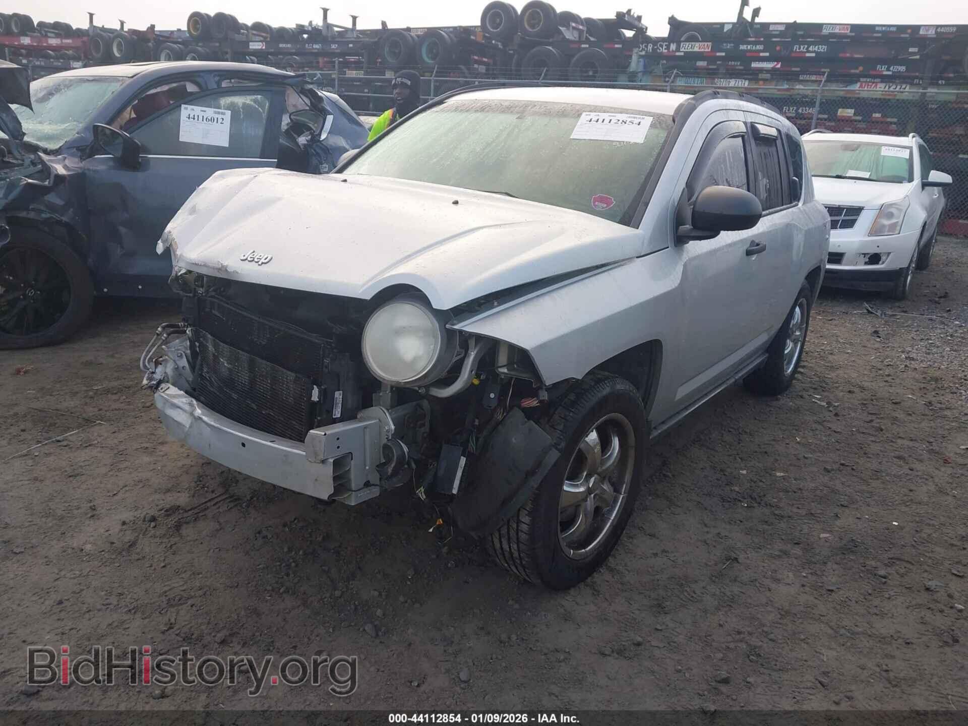 2007 JEEP COMPASS - VIN: 1J8FT47WX7D158621 - Фото 2