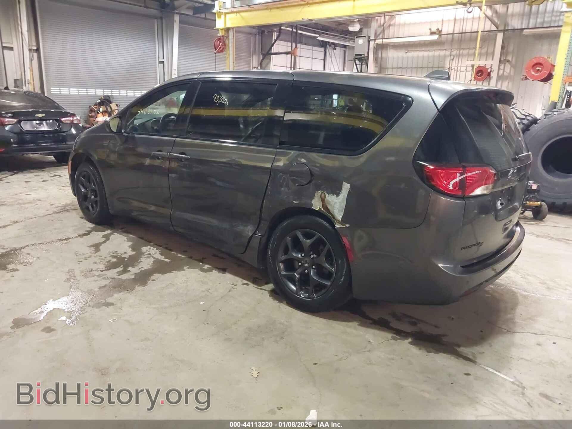 2020 CHRYSLER PACIFICA - VIN: 2C4RC1FG2LR129179 - Фото 3