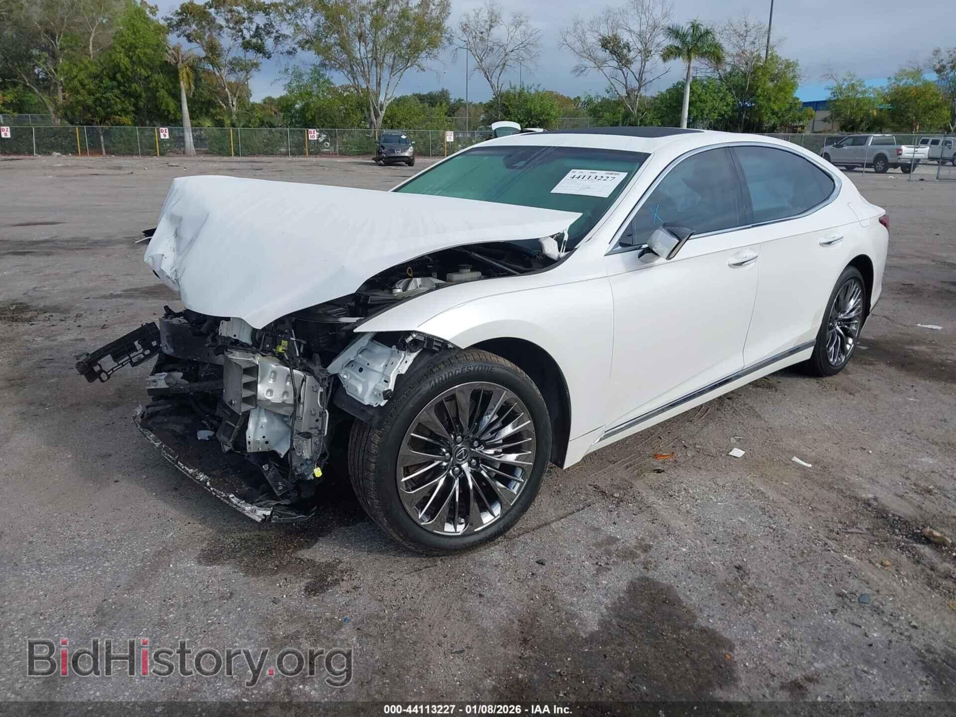 2020 LEXUS LS 500 - VIN: JTHD51FF3L5011097 - Photo 2