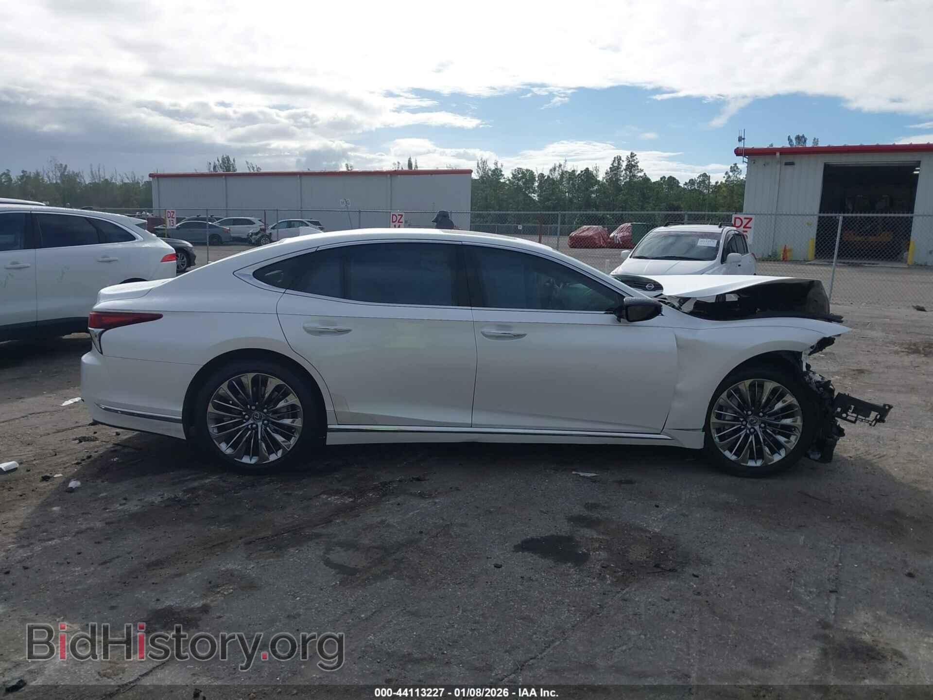 2020 LEXUS LS 500 - VIN: JTHD51FF3L5011097 - Photo 12