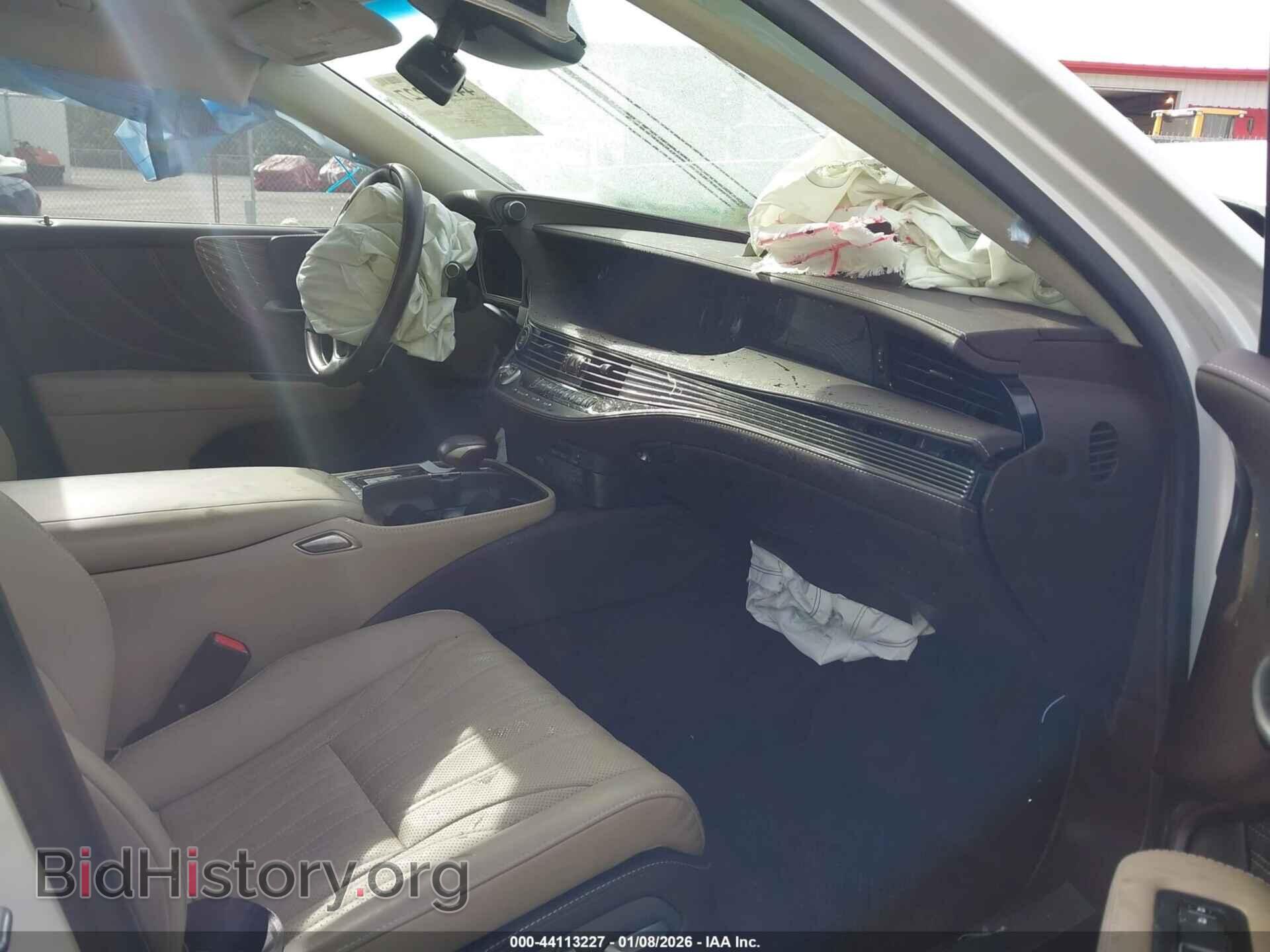 2020 LEXUS LS 500 - VIN: JTHD51FF3L5011097 - Photo 5