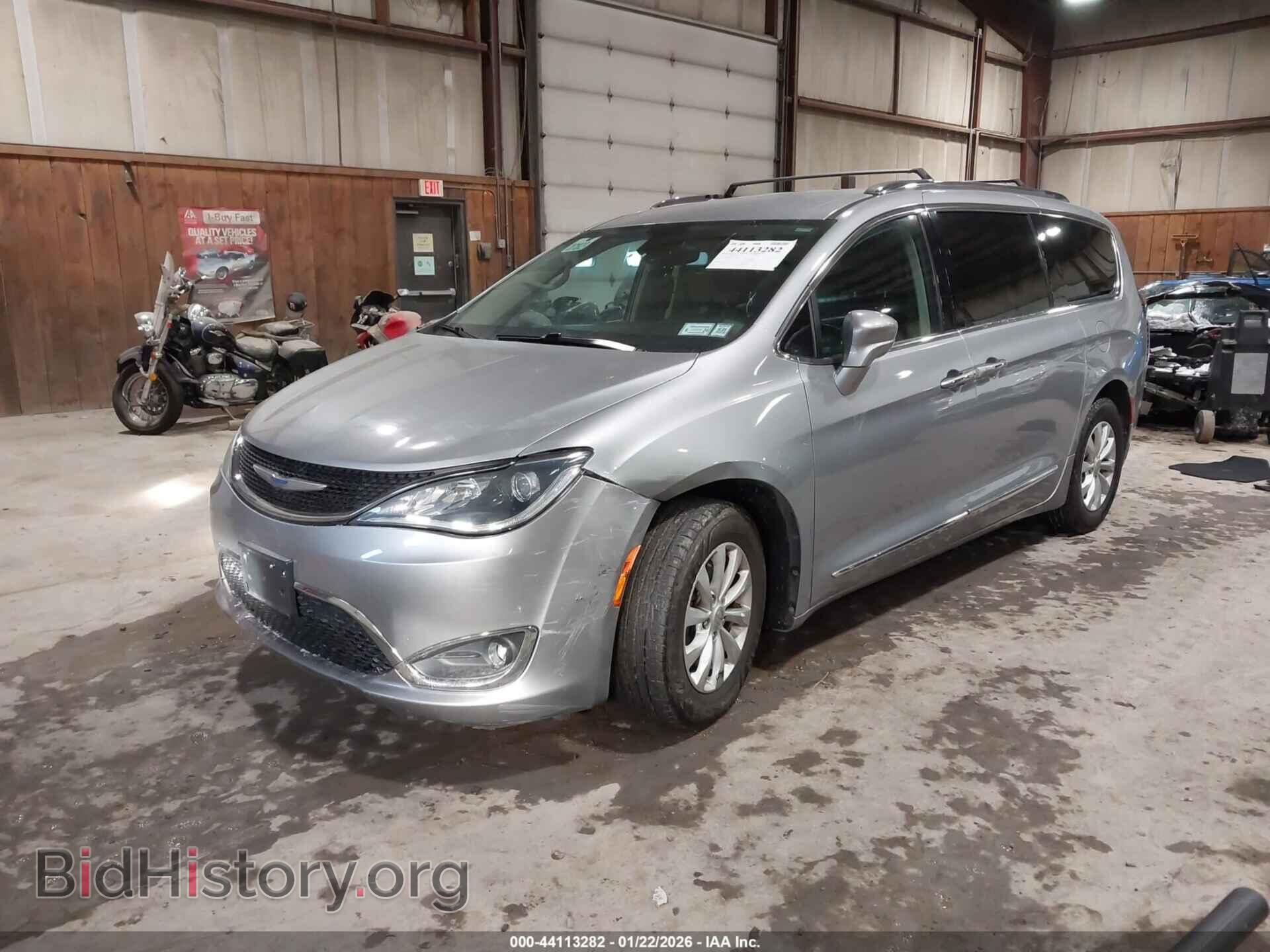 2019 CHRYSLER PACIFICA - VIN: 2C4RC1BG6KR582953 - Фото 2