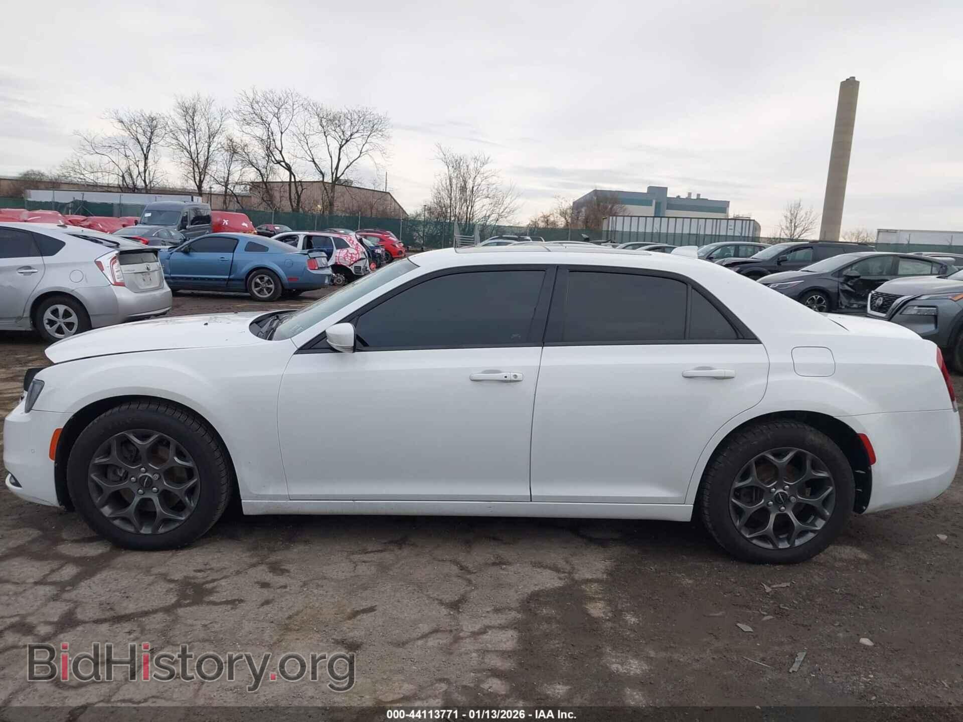 2016 CHRYSLER 300 - VIN: 2C3CCAGG8GH329231 - Photo 15