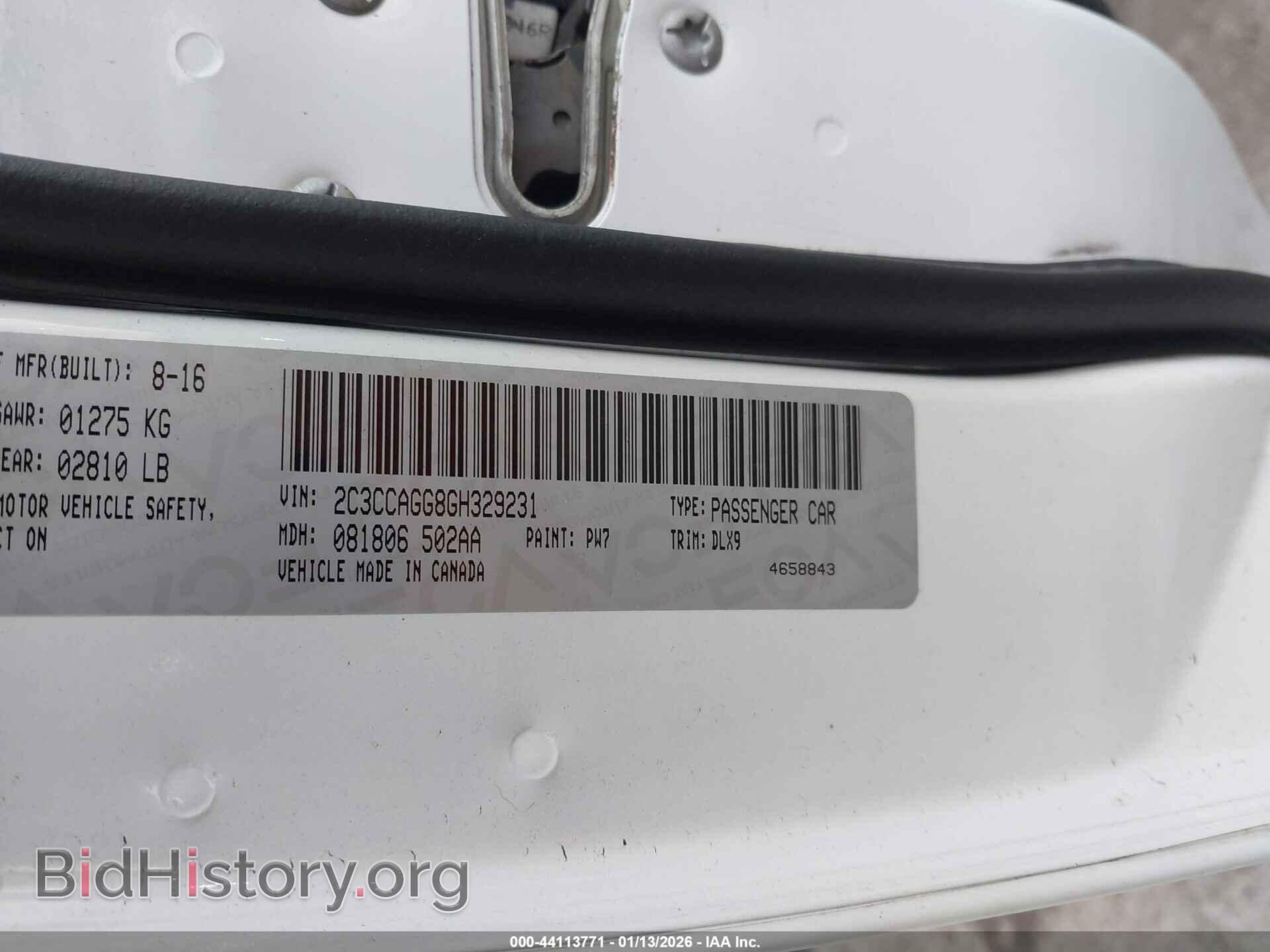 2016 CHRYSLER 300 - VIN: 2C3CCAGG8GH329231 - Photo 9