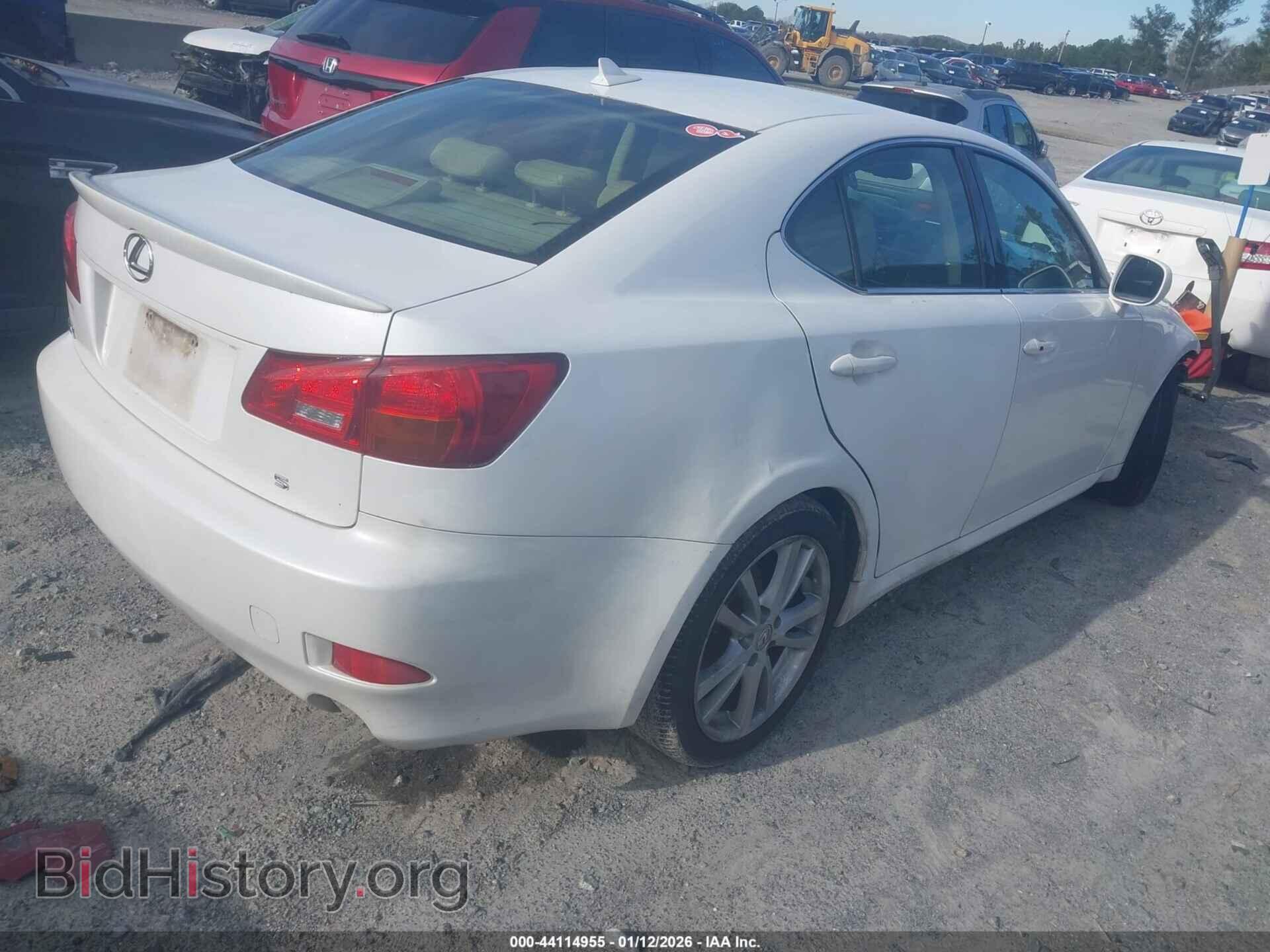 2007 LEXUS IS 250 - VIN: JTHBK262572042684 - Photo 4
