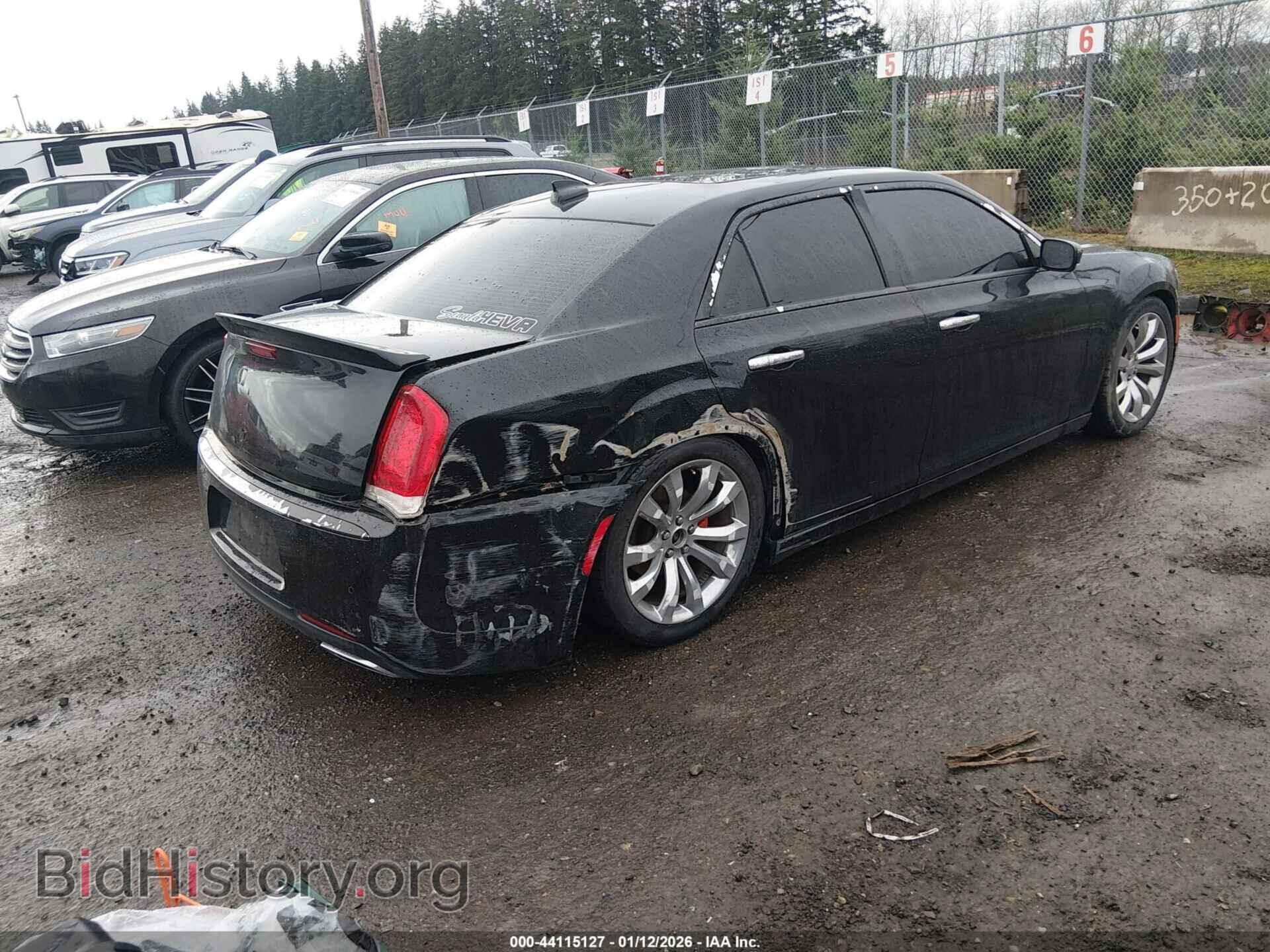 2018 CHRYSLER 300 - VIN: 2C3CCAEG4JH269927 - Фото 4
