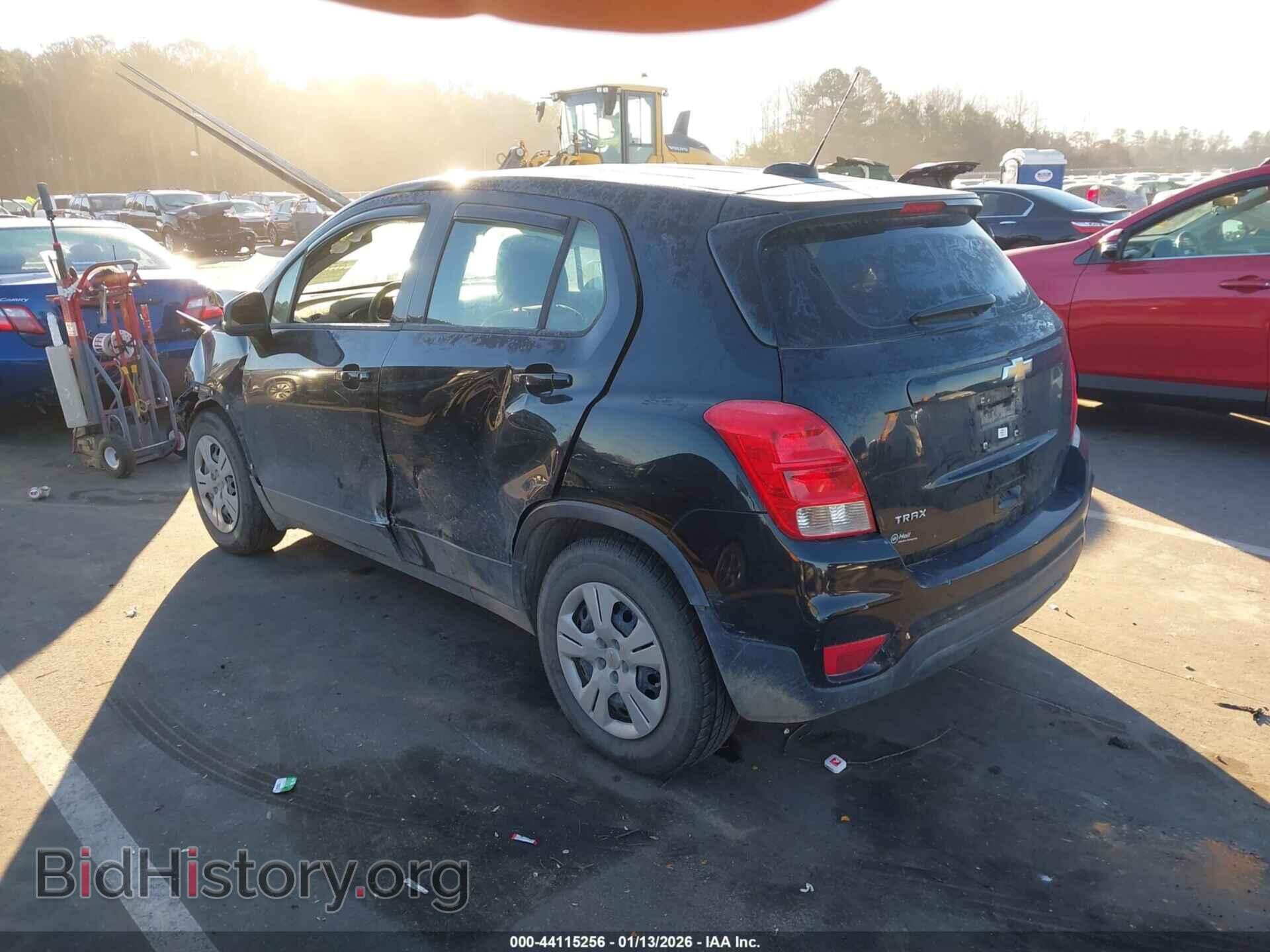 2017 CHEVROLET TRAX - VIN: 3GNCJKSB3HL155037 - Фото 3