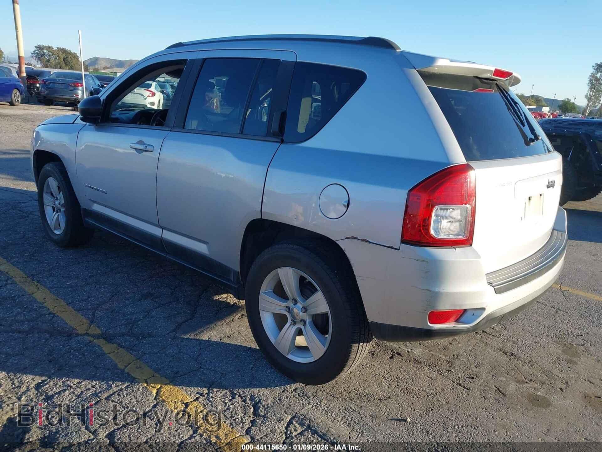 2011 JEEP COMPASS - VIN: 1J4NT1FA6BD248715 - Photo 3