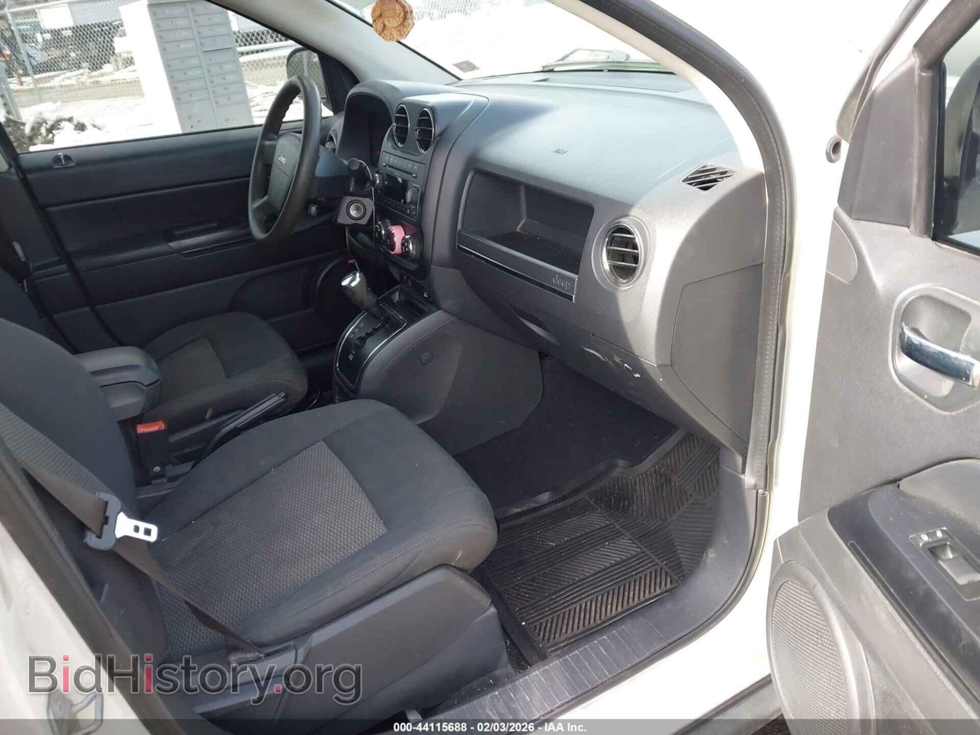 2010 JEEP COMPASS - VIN: 1J4NT4FBXAD553465 - Фото 5