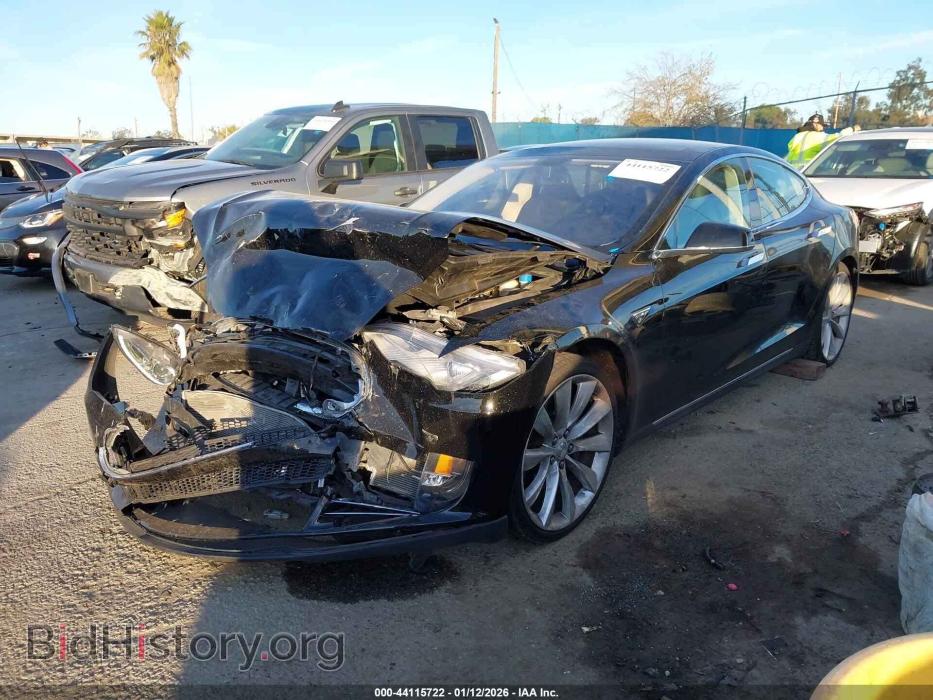 2014 TESLA MODEL S - VIN: 5YJSA1S14EFP47546 - Фото 2