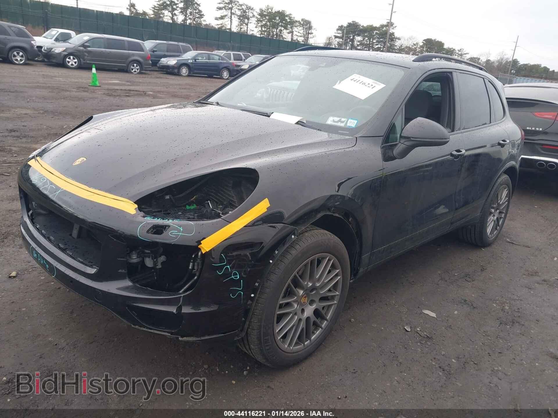 2017 PORSCHE CAYENNE - VIN: WP1AA2A20HKA82419 - Фото 2