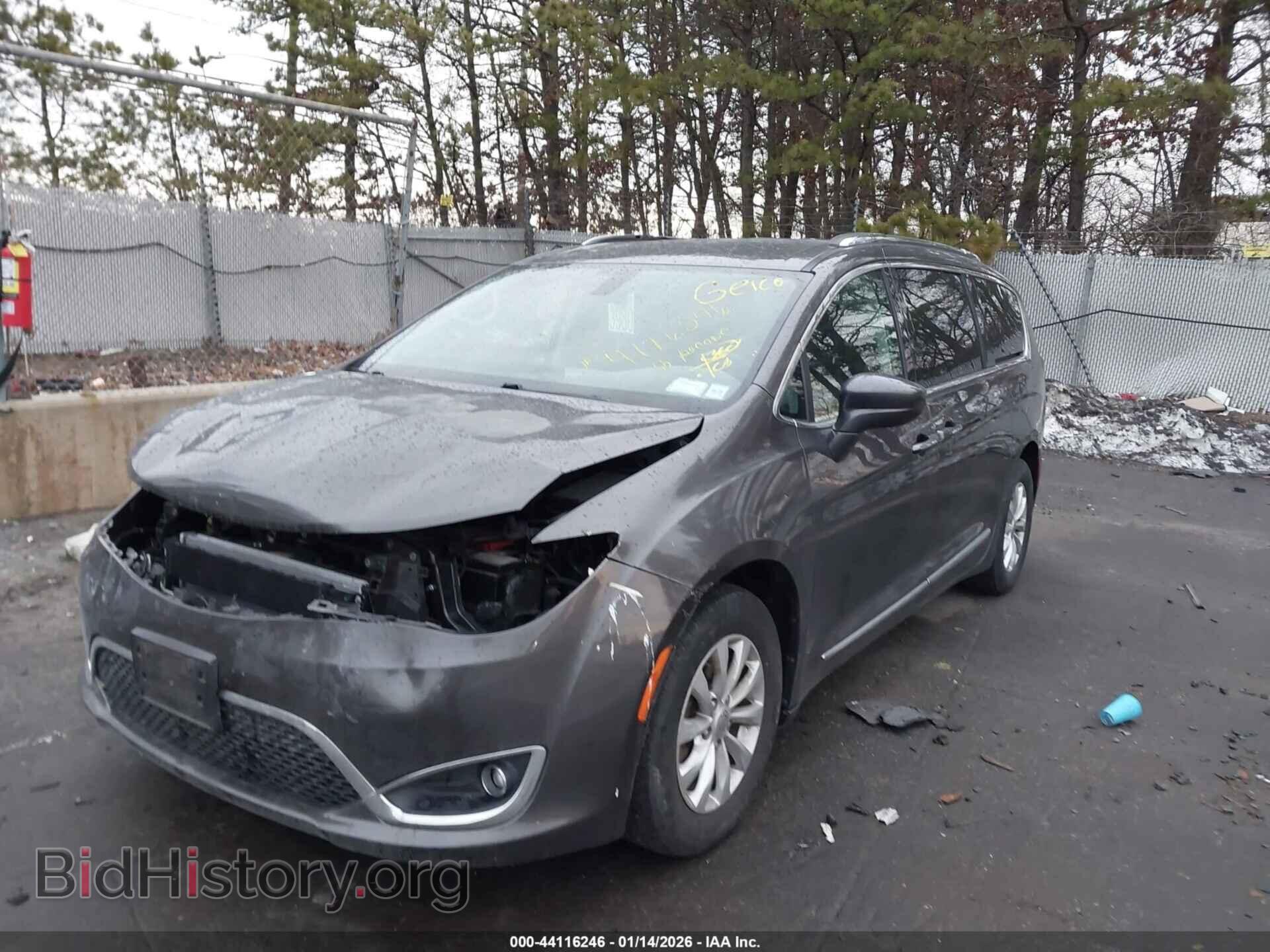2019 CHRYSLER PACIFICA - VIN: 2C4RC1BGXKR625836 - Photo 2
